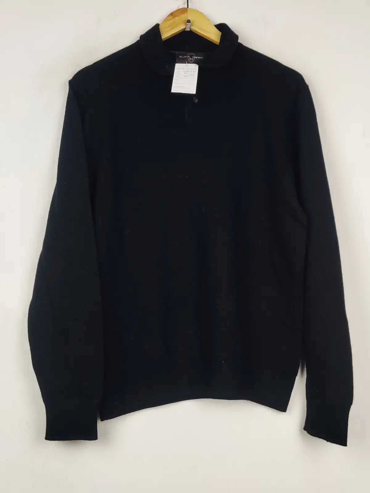 Buy online pre-used pre-loved 100% authentic & Original branded Black Brown (WJS-440) available in Pakistan. Top international brands avilable.