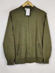 Buy online pre-used pre-loved 100% authentic & Original branded Racing Green (WJS-564) available in Pakistan. Top international brands avilable.