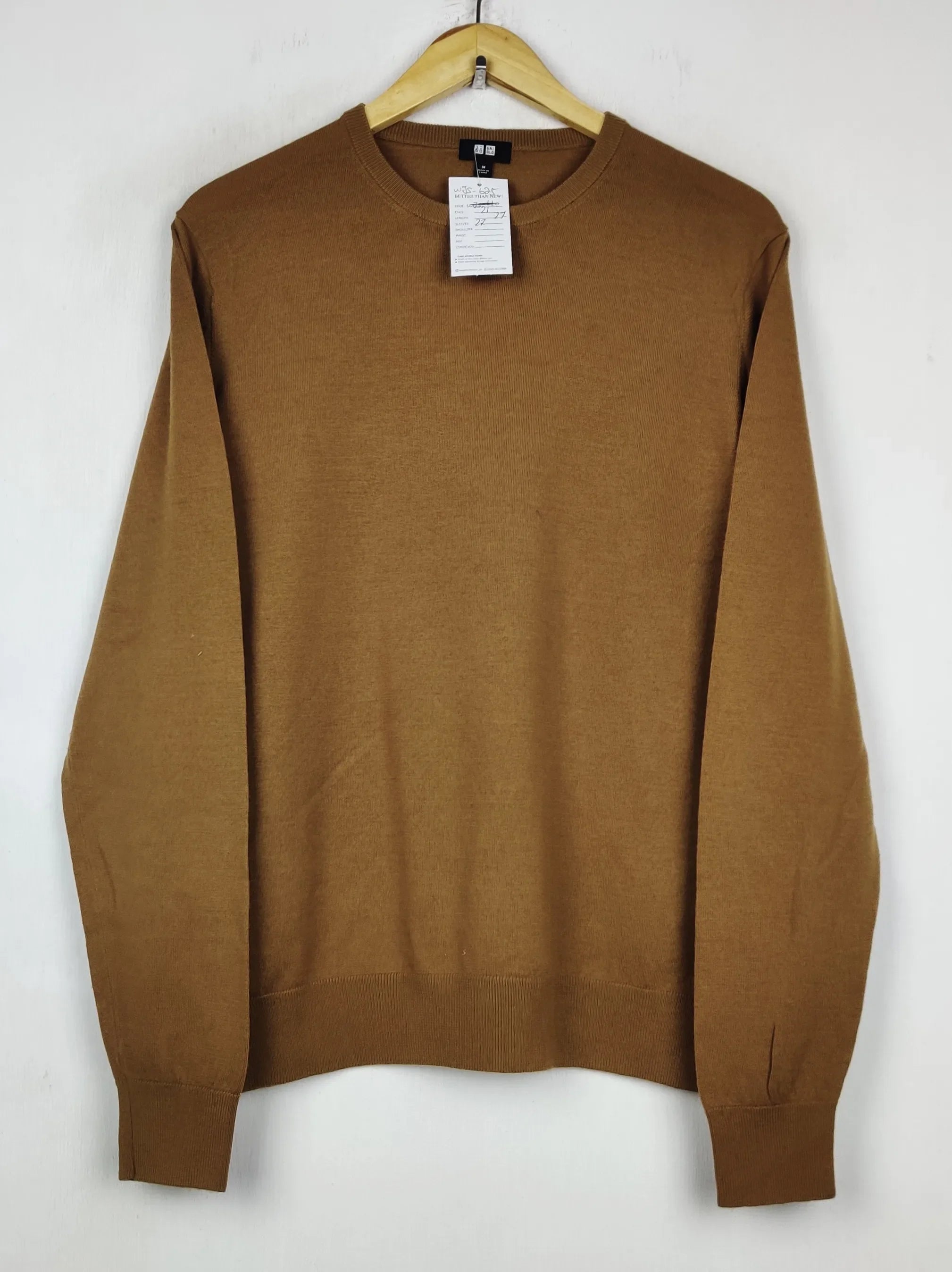 Buy online pre-used pre-loved 100% authentic & Original branded Uniqlo (WJS-625) available in Pakistan. Top international brands avilable.