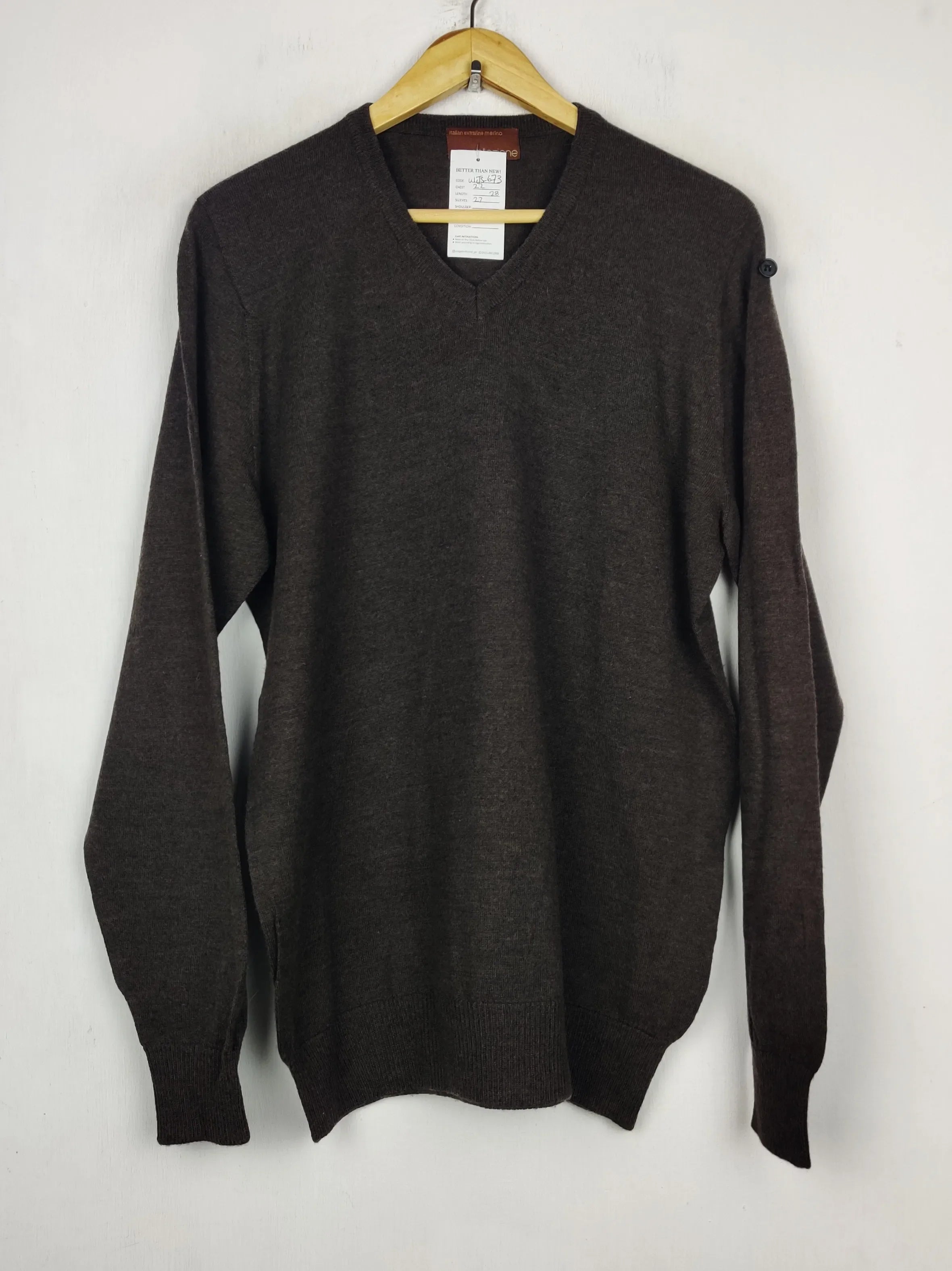 Buy online pre-used pre-loved 100% authentic & Original branded Collezione (WJS-673) available in Pakistan. Top international brands avilable.