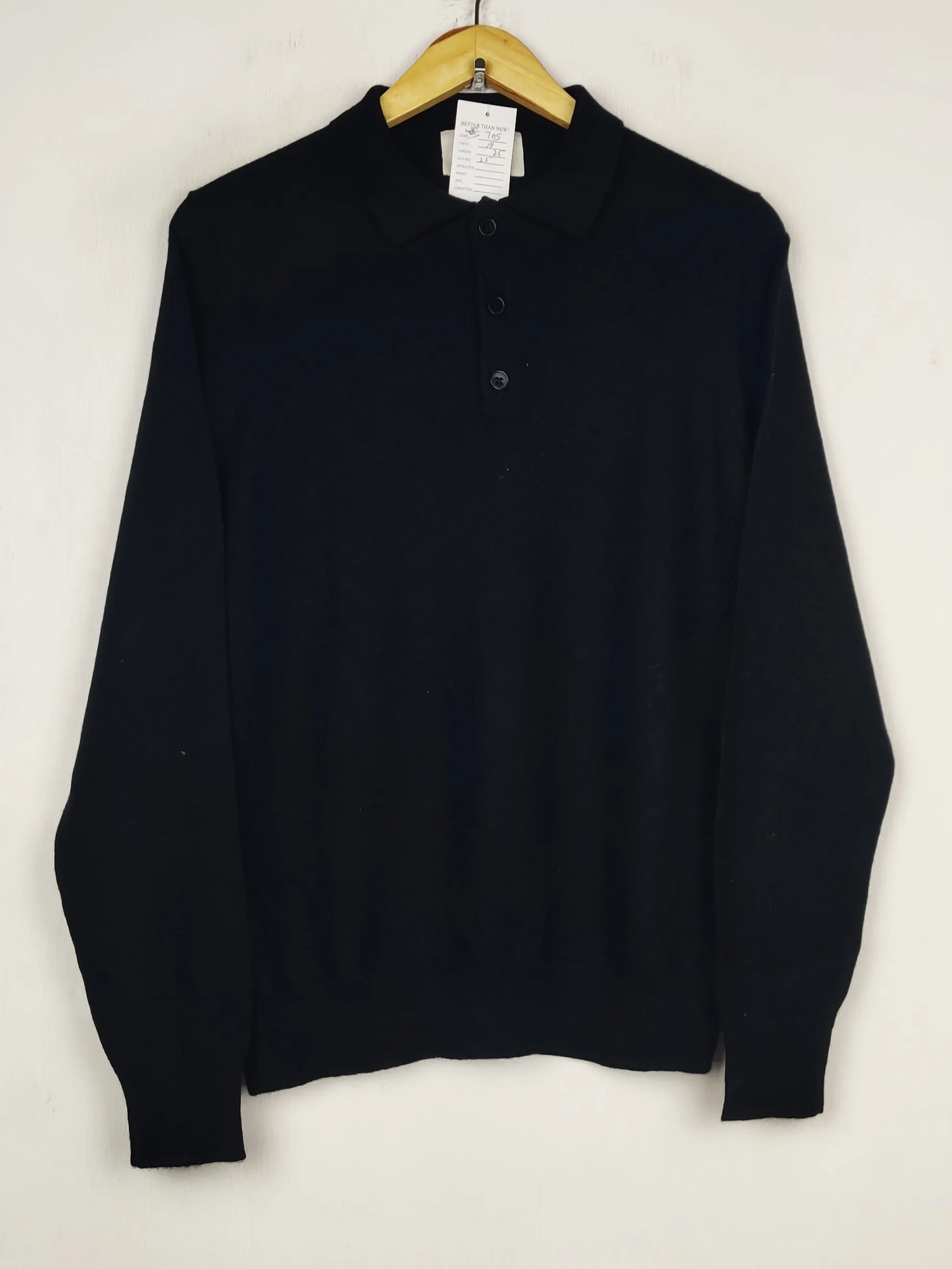 Buy online pre-used pre-loved 100% authentic & Original branded Hawes & Curtis (WJS-705) available in Pakistan. Top international brands avilable.