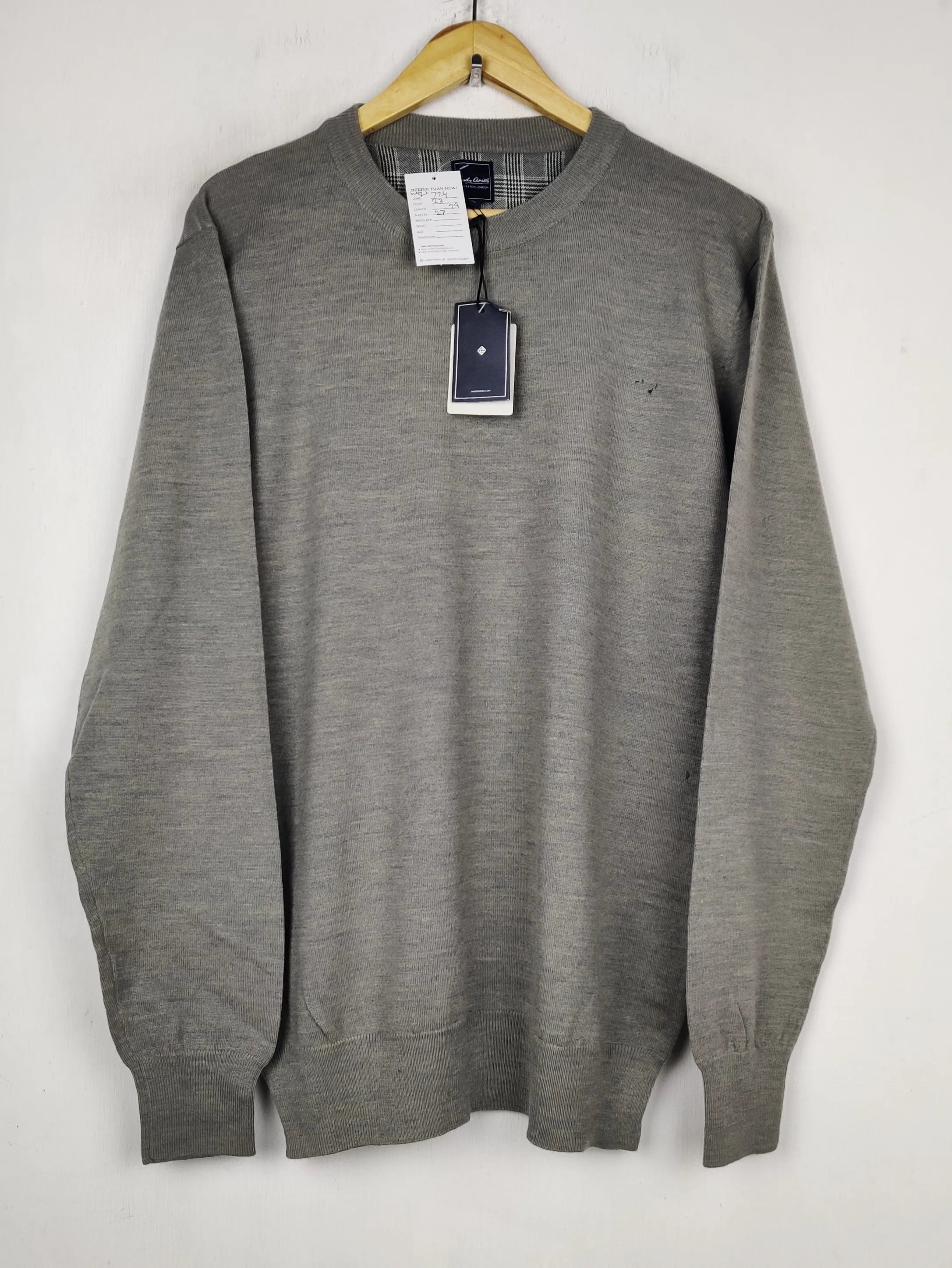 Buy online pre-used pre-loved 100% authentic & Original branded Hady Anies (WJS-724) available in Pakistan. Top international brands avilable.