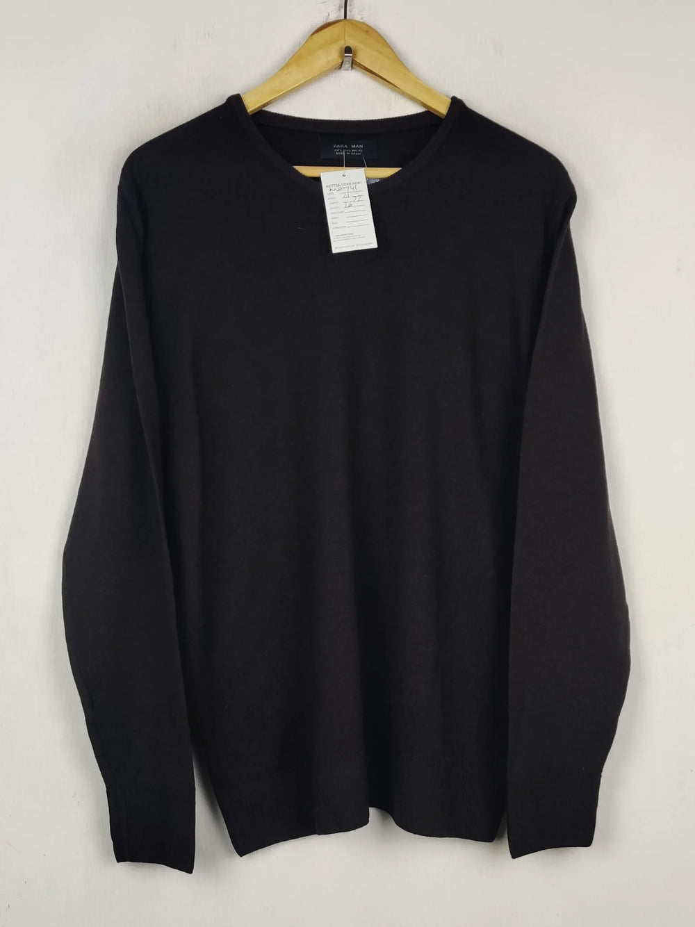Buy online pre-used pre-loved 100% authentic & Original branded Zara (WJS-741) available in Pakistan. Top international brands avilable.