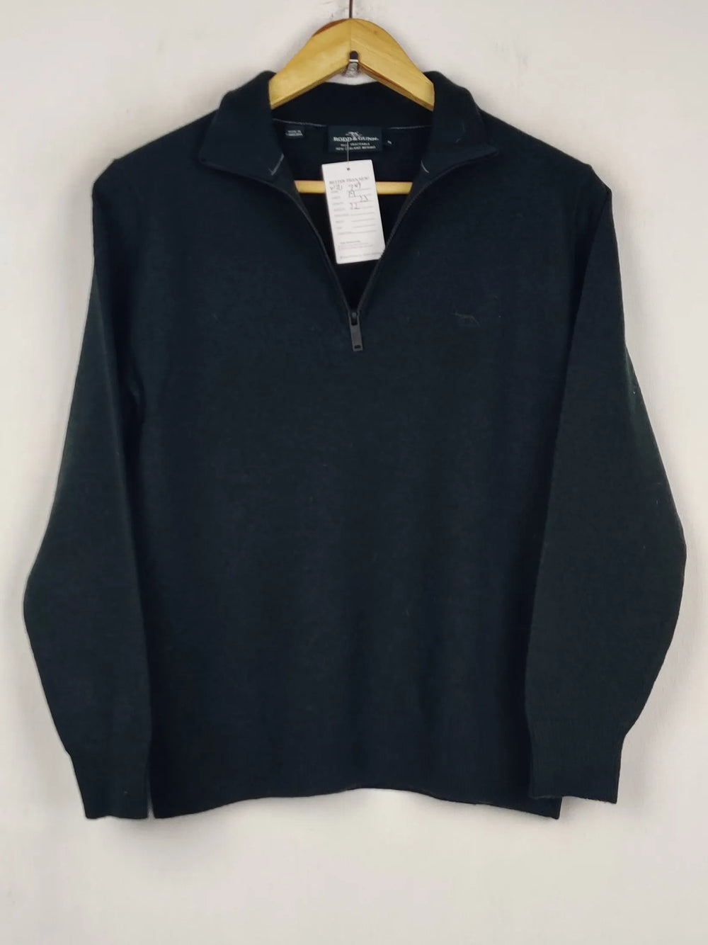 Buy online pre-used pre-loved 100% authentic & Original branded Road Gunn (WJS-744) available in Pakistan. Top international brands avilable.