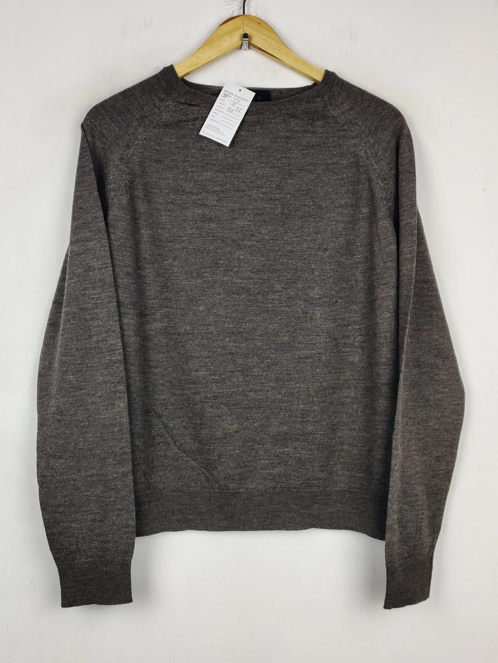Buy online pre-used pre-loved 100% authentic & Original branded T.E.D B.A.K.E.R (WJS-771) available in Pakistan. Top international brands avilable.