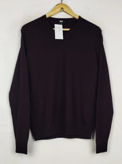 Buy online pre-used pre-loved 100% authentic & Original branded Uniqlo (WJS-782) available in Pakistan. Top international brands avilable.