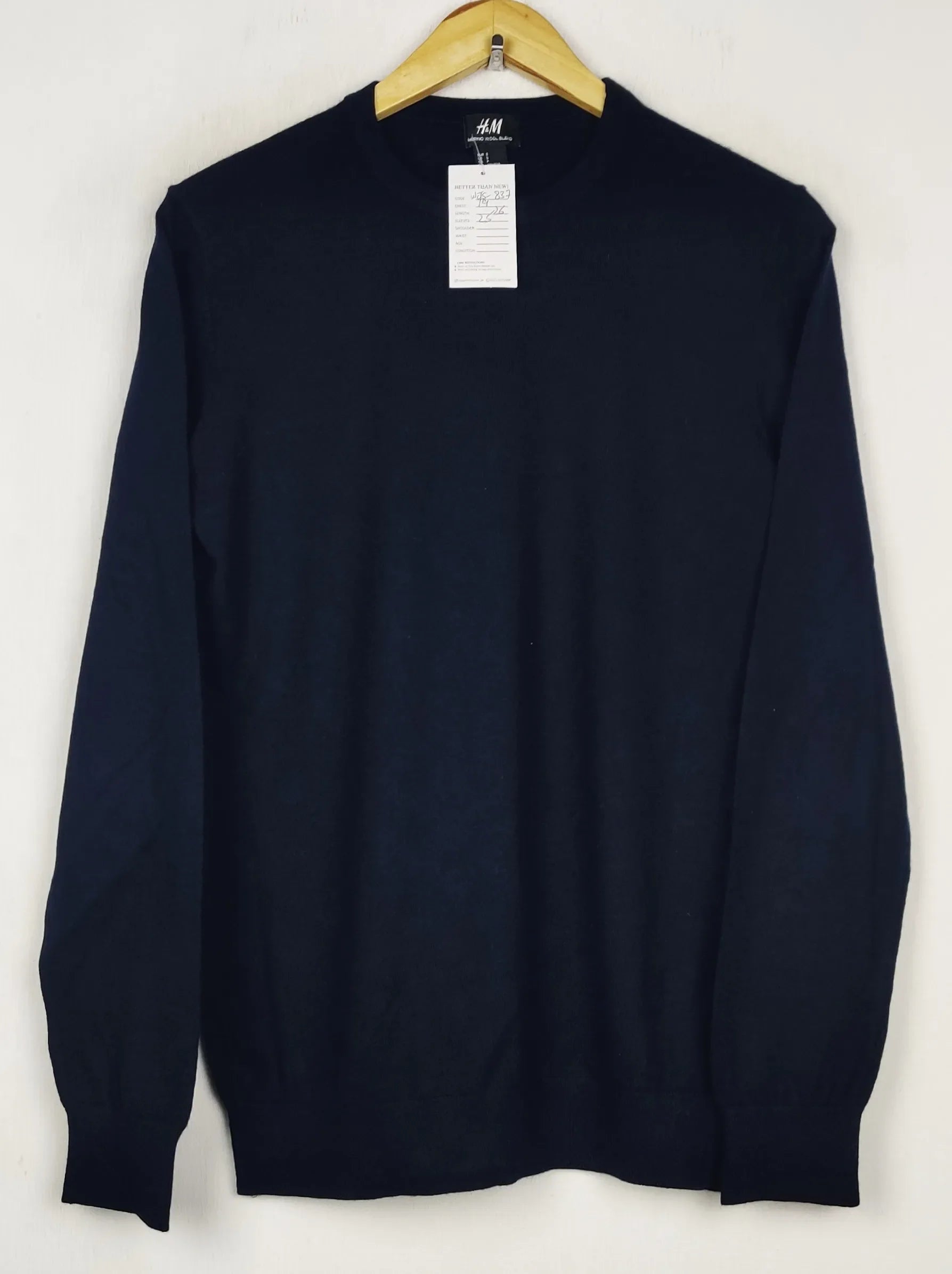 Buy online pre-used pre-loved 100% authentic & Original branded H&M (WJS-837) available in Pakistan. Top international brands avilable.