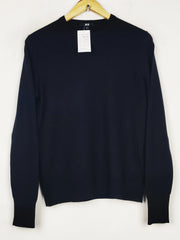 Buy online pre-used pre-loved 100% authentic & Original branded Uniqlo (WJS-842) available in Pakistan. Top international brands avilable.