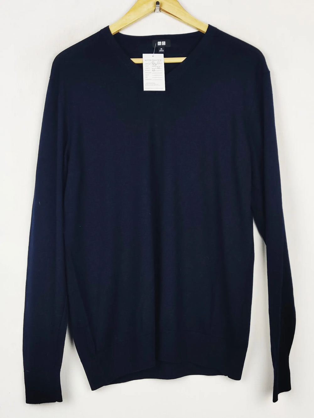 Buy online pre-used pre-loved 100% authentic & Original branded Uniqlo (WJS-851) available in Pakistan. Top international brands avilable.