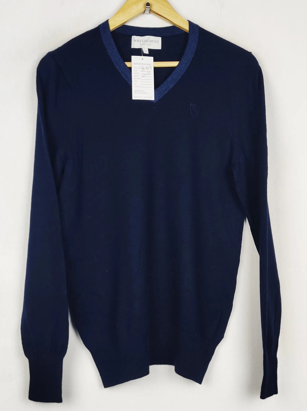Buy online pre-used pre-loved 100% authentic & Original branded William Hunt (WJS-859) available in Pakistan. Top international brands avilable.