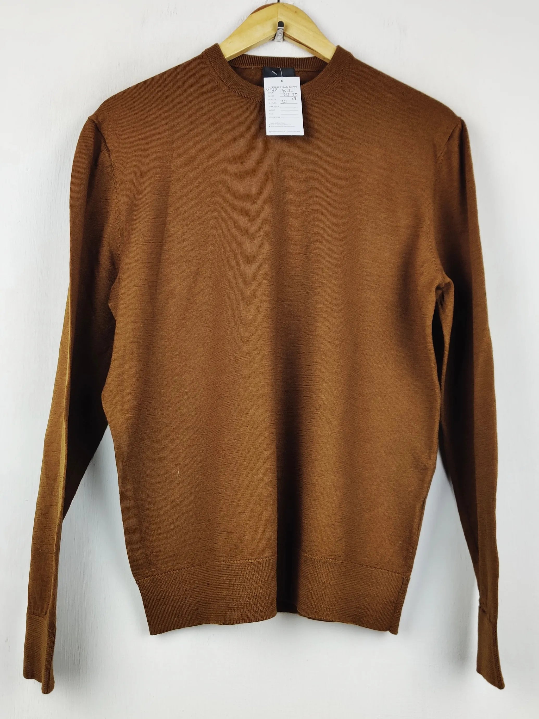 Buy online pre-used pre-loved 100% authentic & Original branded H&M (WJS-922) available in Pakistan. Top international brands avilable.