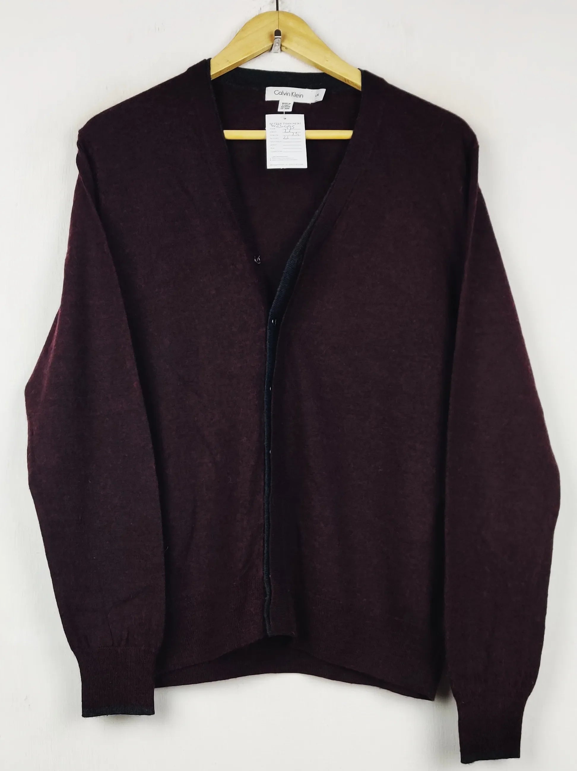 Buy online pre-used pre-loved 100% authentic & Original branded C.A.L.V.I.N. K.L.E.I.N (WJS-995) available in Pakistan. Top international brands avilable.