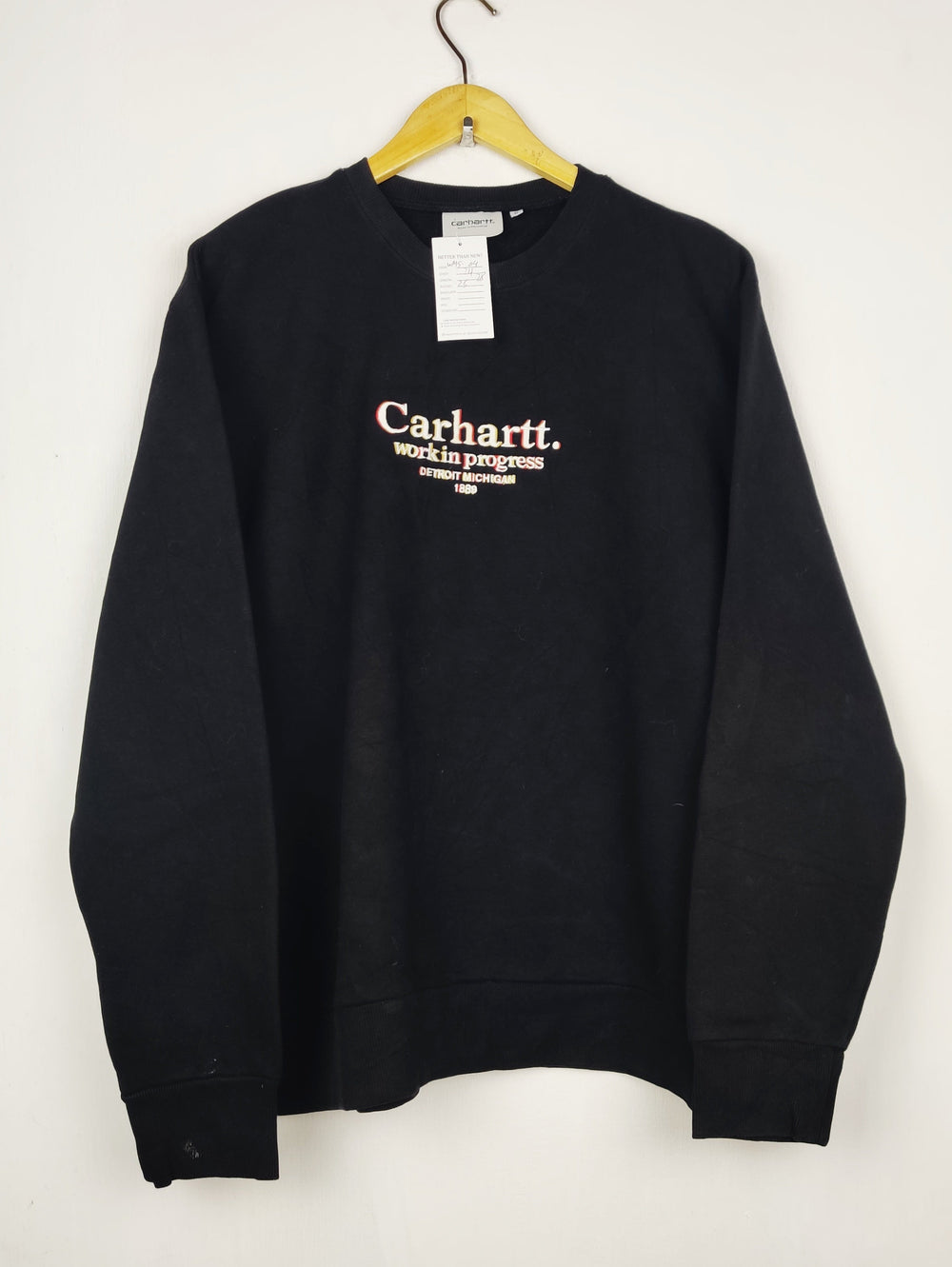 Buy online pre-used pre-loved 100% authentic & Original branded C.A.R.H.A.R.T.T (WMS-04) available in Pakistan. Top international brands avilable.
