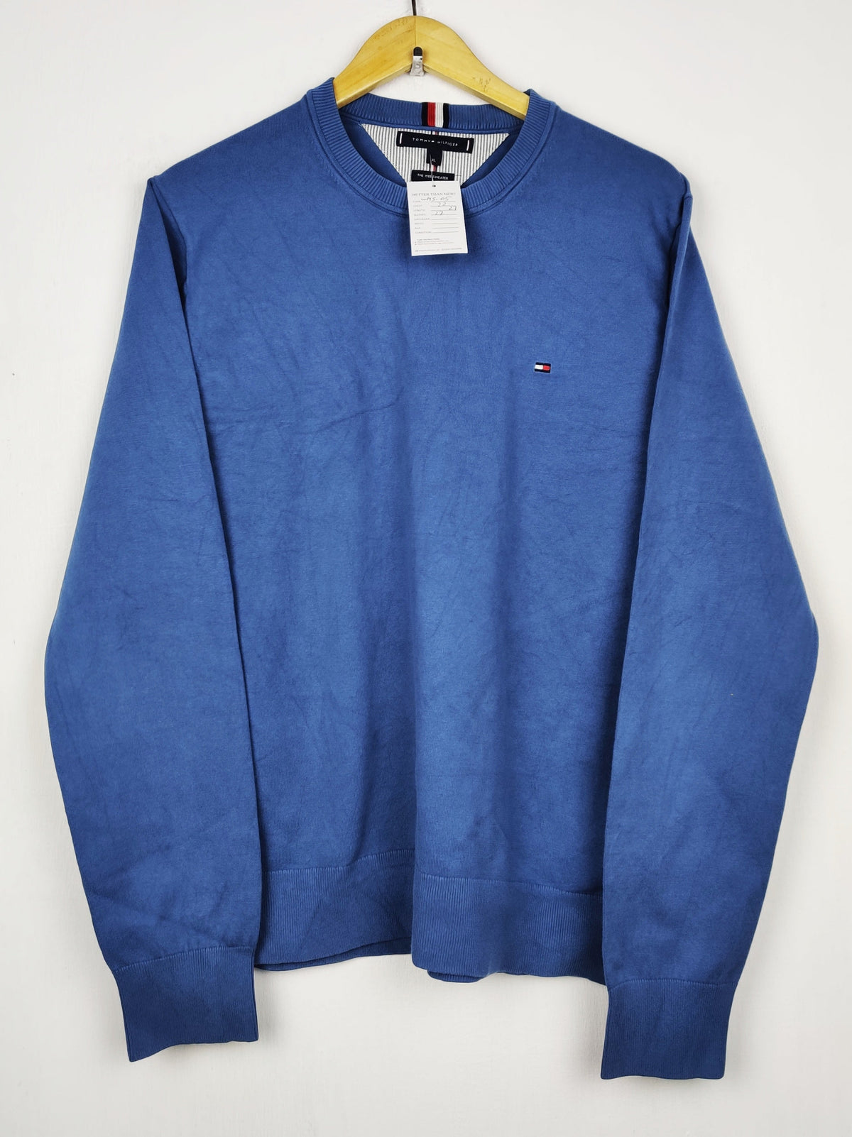 Buy online pre-used pre-loved 100% authentic & Original branded T.O.M.M.Y. H.I.L.F.I.G.E.R (WMS-05) available in Pakistan. Top international brands avilable.