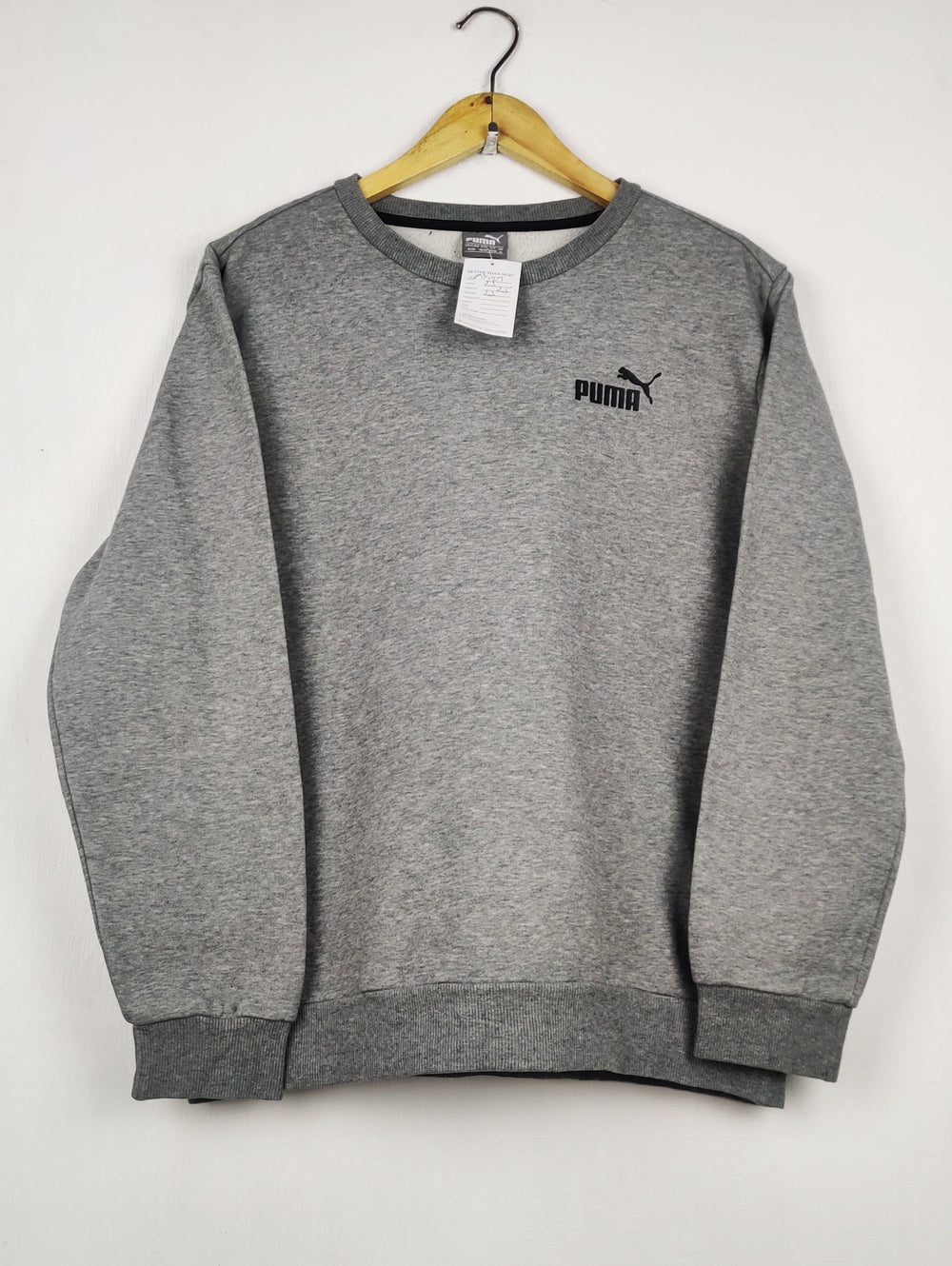 Buy online pre-used pre-loved 100% authentic & Original branded P.U.M.A (WMS-127) available in Pakistan. Top international brands avilable.