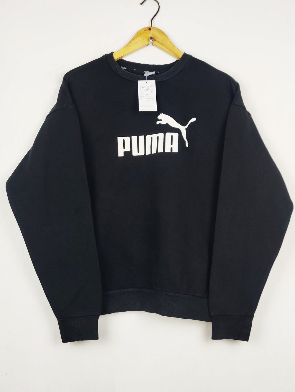 Buy online pre-used pre-loved 100% authentic & Original branded P.U.M.A (WMS-131) available in Pakistan. Top international brands avilable.