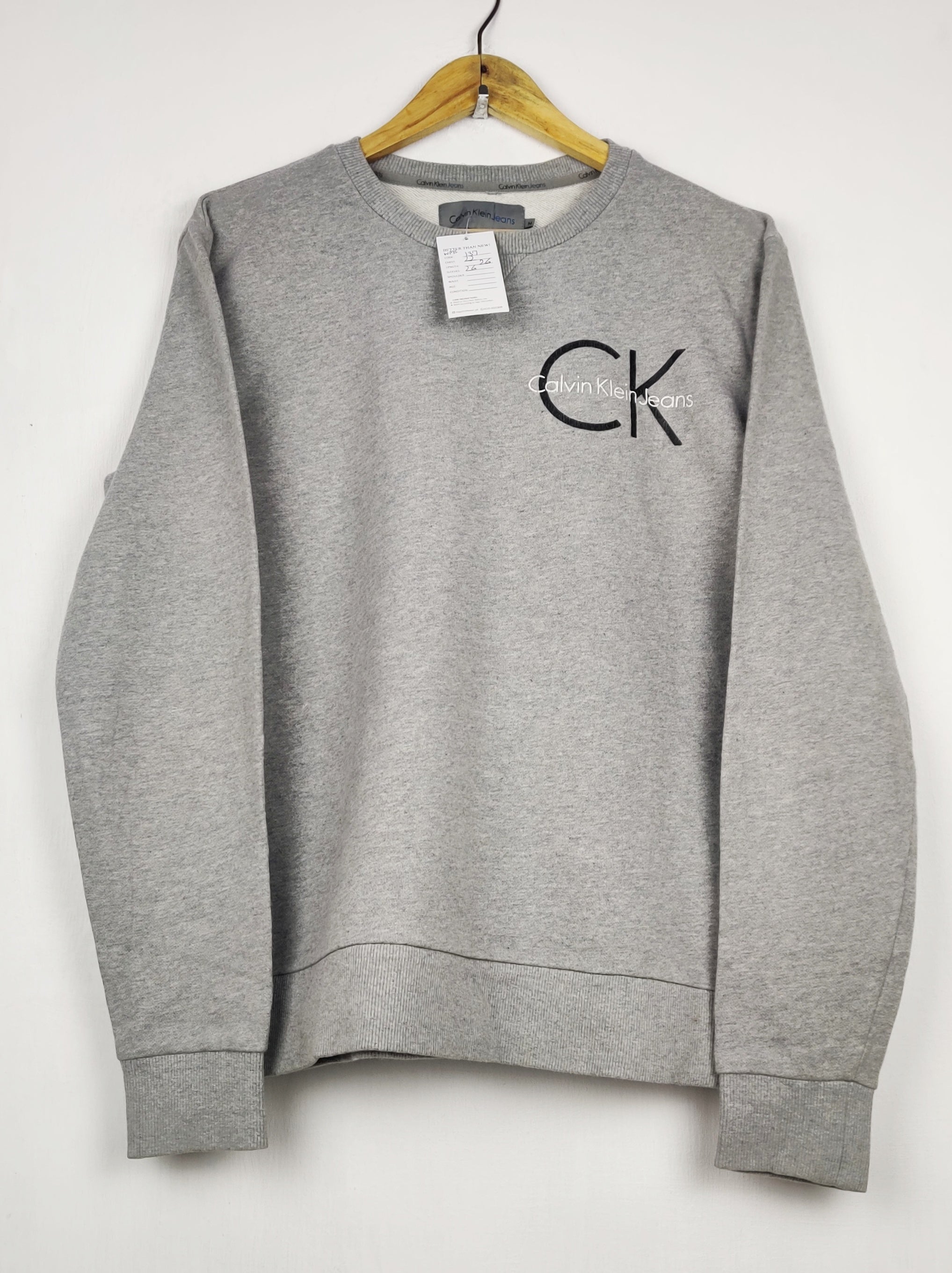 Buy online pre-used pre-loved 100% authentic & Original branded C.A.L.V.I.N. K.L.E.I.N (WMS-137) available in Pakistan. Top international brands avilable.