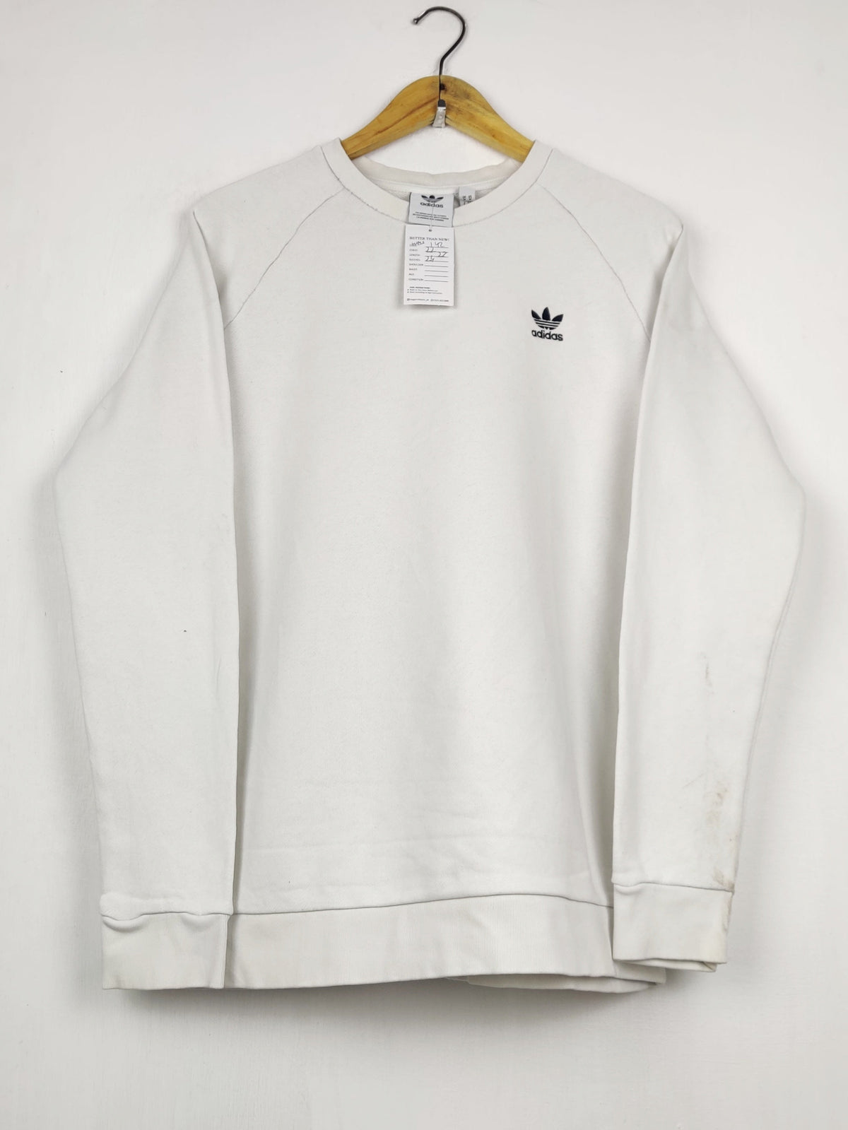 Buy online pre-used pre-loved 100% authentic & Original branded A.D.I.D.A.S (WMS-142) available in Pakistan. Top international brands avilable.