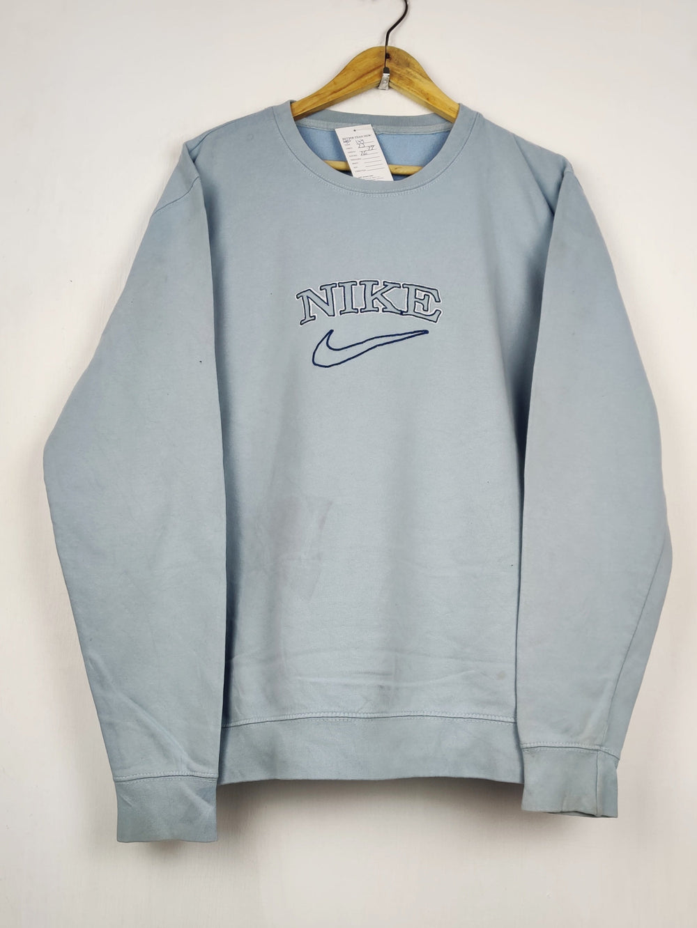 Buy online pre-used pre-loved 100% authentic & Original branded Unknown Brand (WMS-144) available in Pakistan. Top international brands avilable.