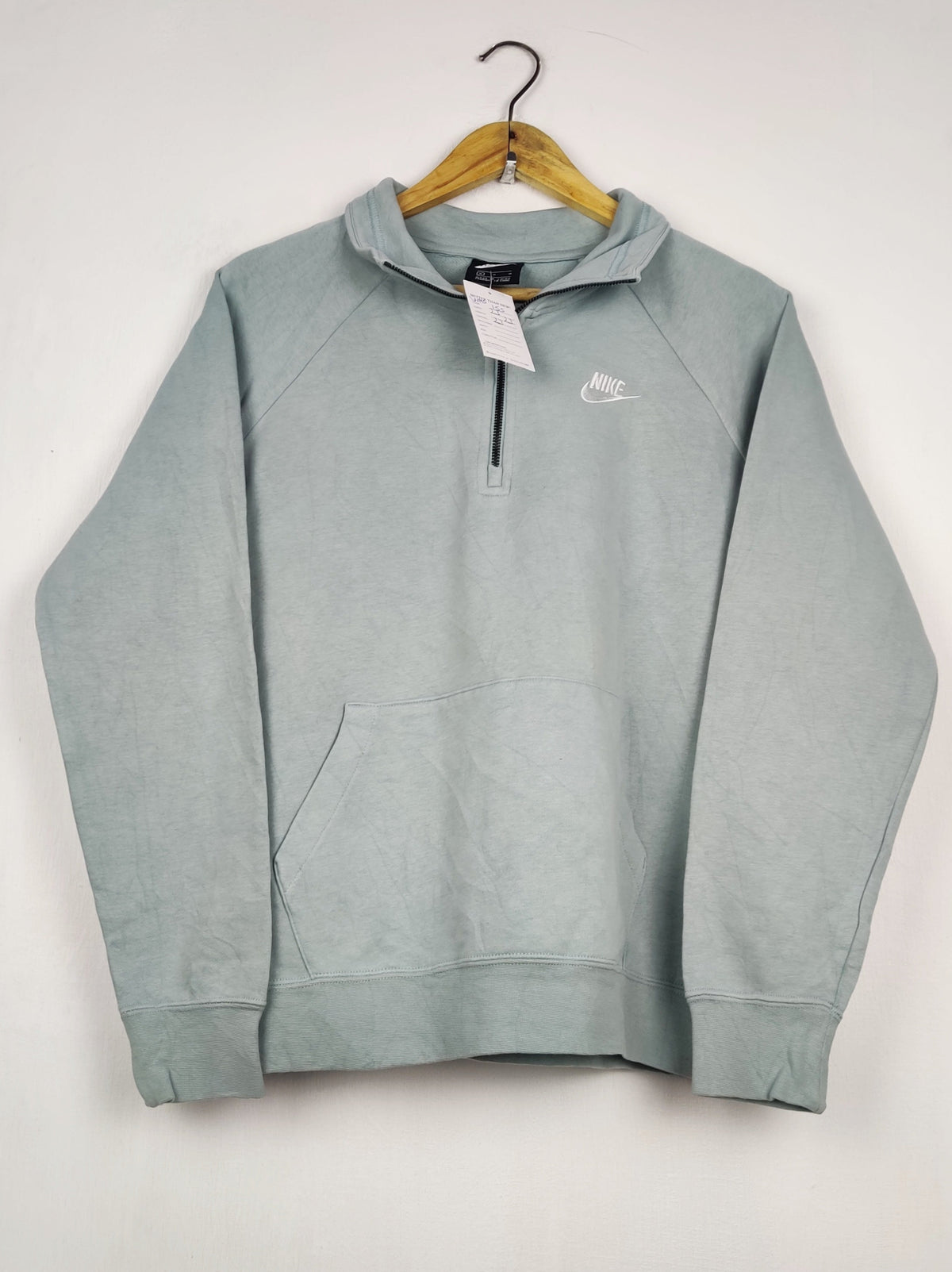 Buy online pre-used pre-loved 100% authentic & Original branded N.I.K.E (WMS-155) available in Pakistan. Top international brands avilable.