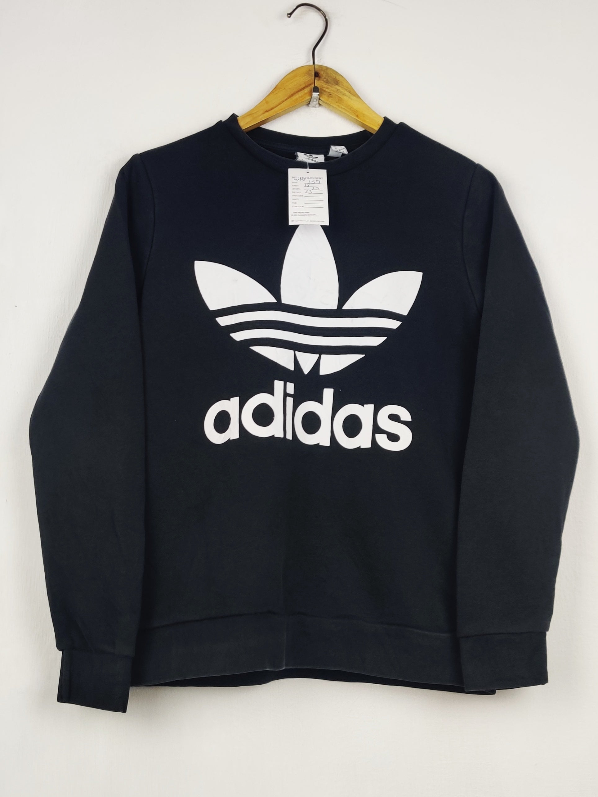 Buy online pre-used pre-loved 100% authentic & Original branded A.D.I.D.A.S (WMS-157) available in Pakistan. Top international brands avilable.