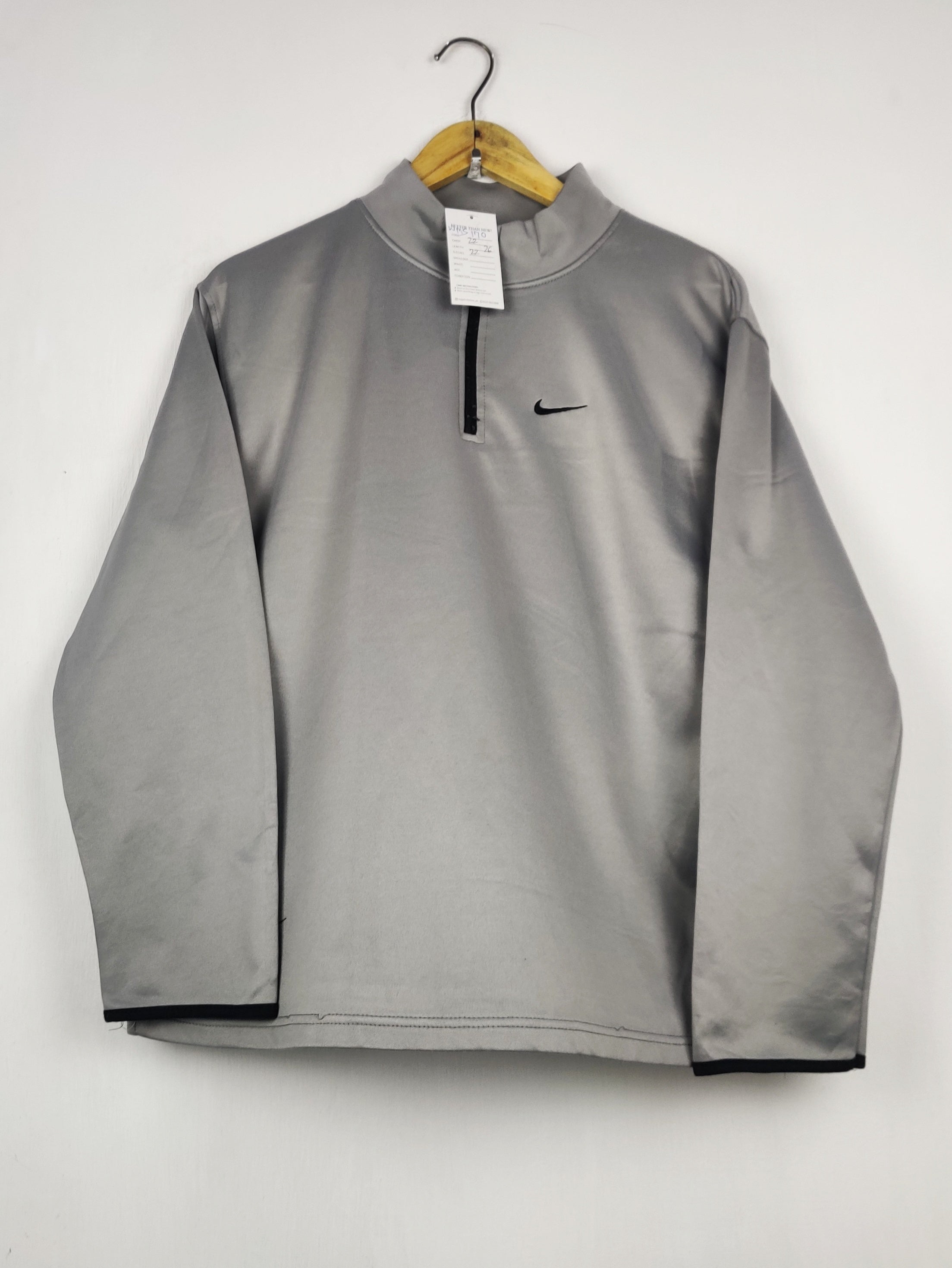 Buy online pre-used pre-loved 100% authentic & Original branded N.I.K.E (WMS-170) available in Pakistan. Top international brands avilable.