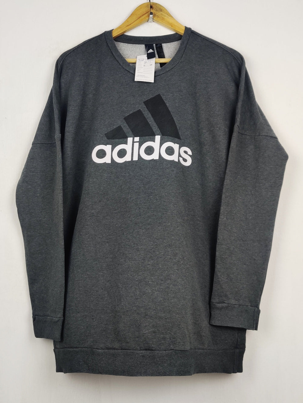 Buy online pre-used pre-loved 100% authentic & Original branded A.D.I.D.A.S (WMS-171) available in Pakistan. Top international brands avilable.