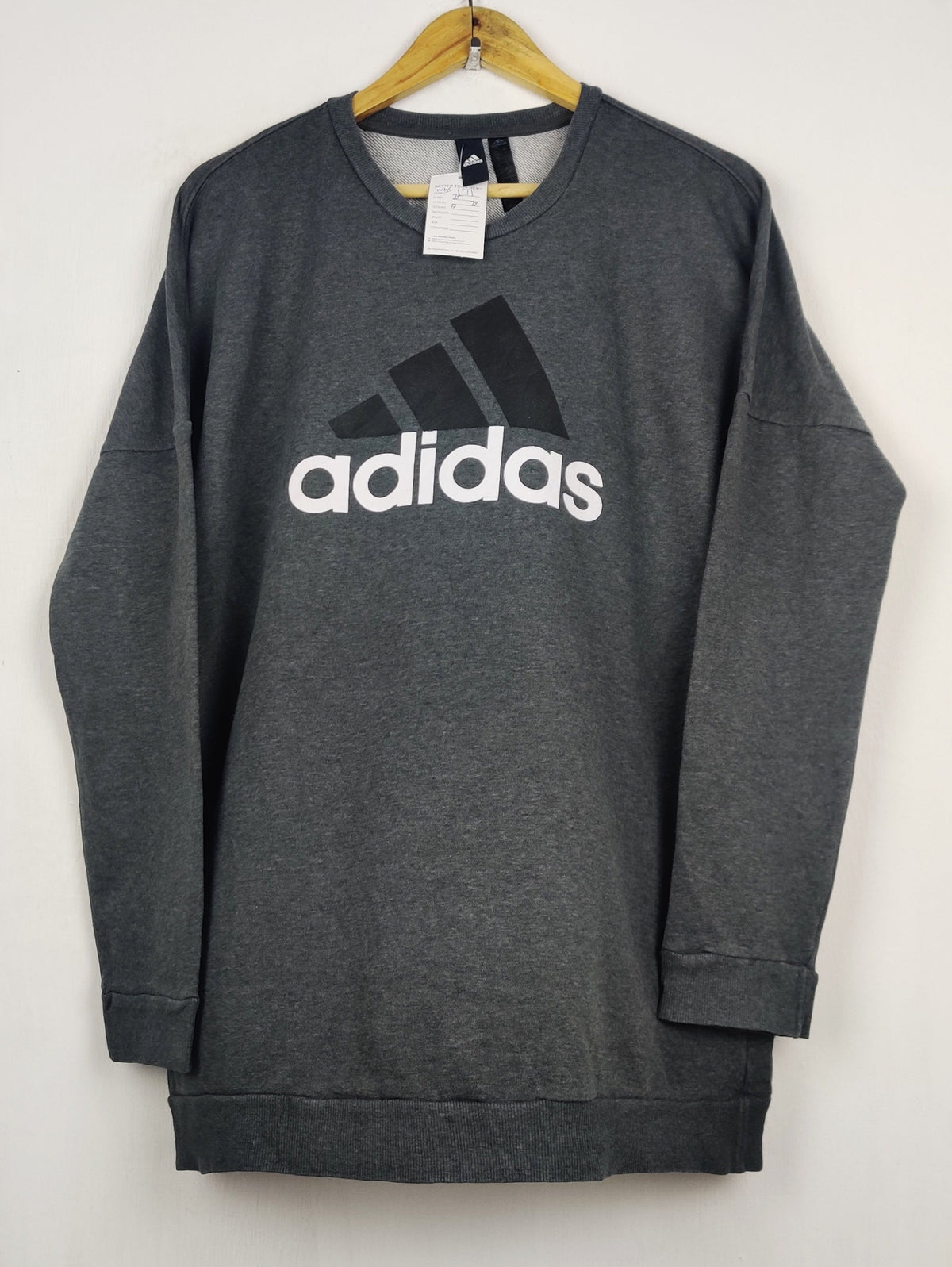Buy online pre-used pre-loved 100% authentic & Original branded A.D.I.D.A.S (WMS-171) available in Pakistan. Top international brands avilable.