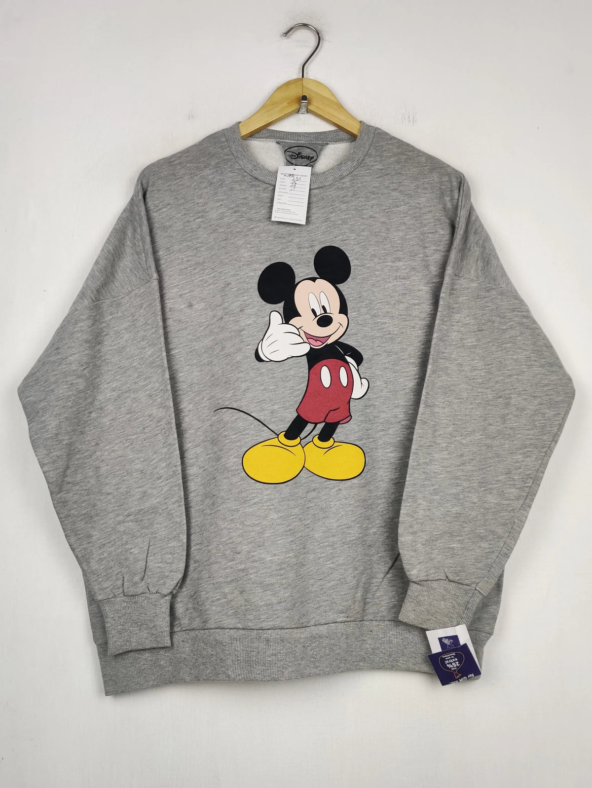 Buy online pre-used pre-loved 100% authentic & Original branded Disney (WMS-235) available in Pakistan. Top international brands avilable.