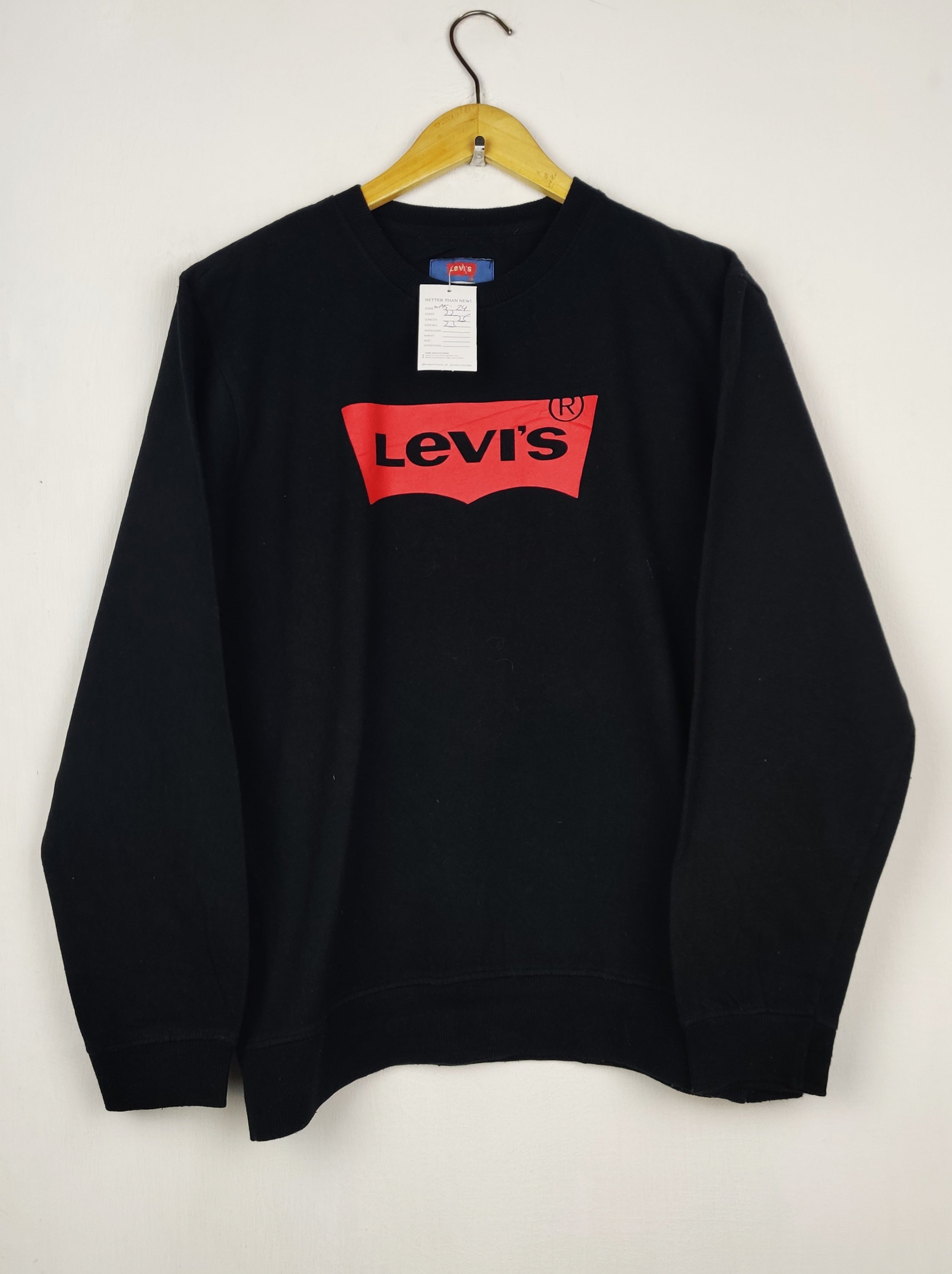 Buy online pre-used pre-loved 100% authentic & Original branded L.E.V.I.S. (WMS-24) available in Pakistan. Top international brands avilable.