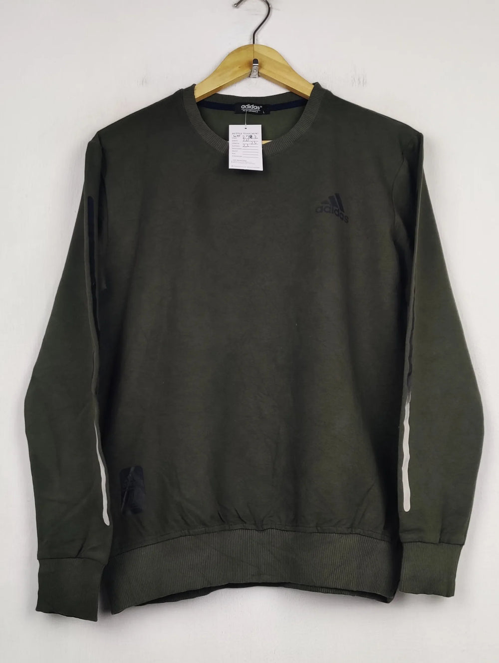 Buy online pre-used pre-loved 100% authentic & Original branded A.D.I.D.A.S (WMS-272) available in Pakistan. Top international brands avilable.