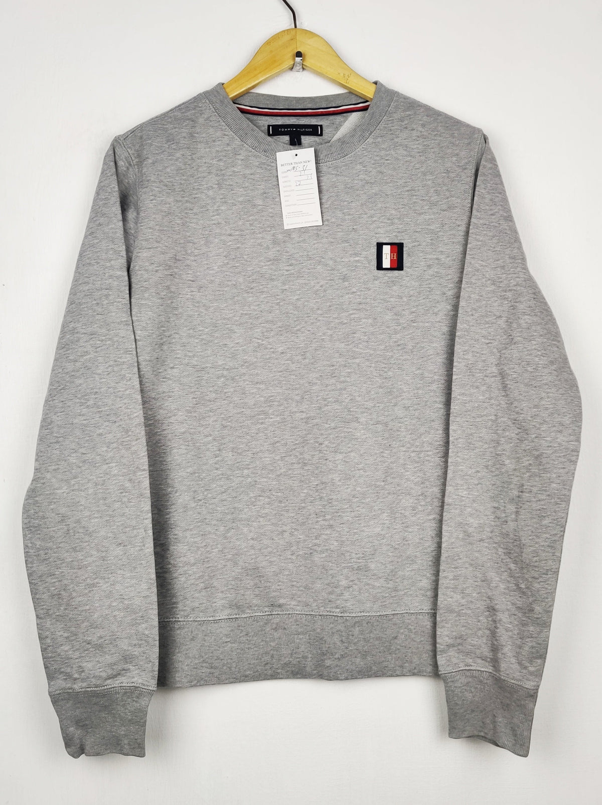 Buy online pre-used pre-loved 100% authentic & Original branded T.O.M.M.Y. H.I.L.F.I.G.E.R (WMS-31) available in Pakistan. Top international brands avilable.