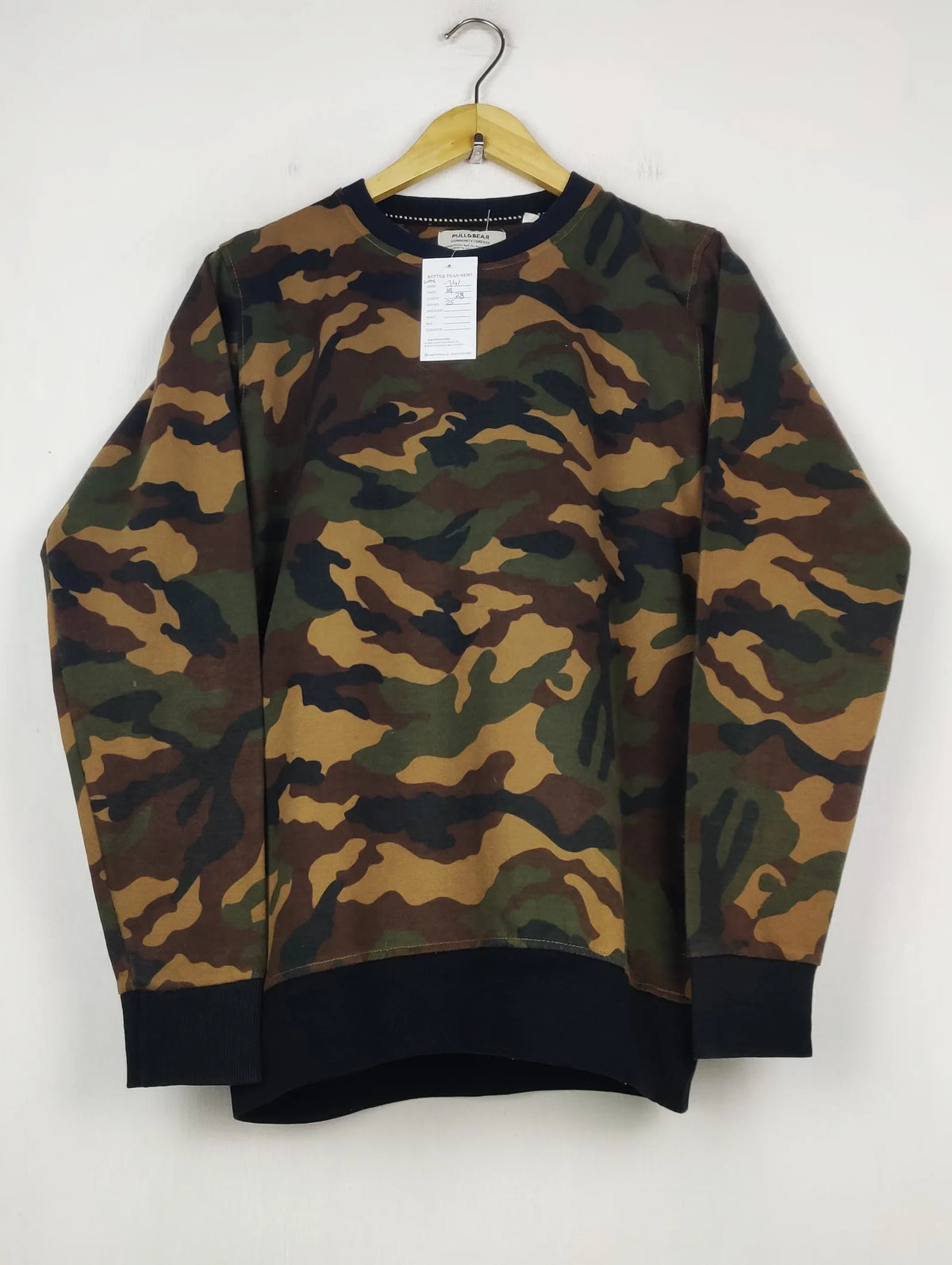 Buy online pre-used pre-loved 100% authentic & Original branded Pull & Bear (WMS-341) available in Pakistan. Top international brands avilable.