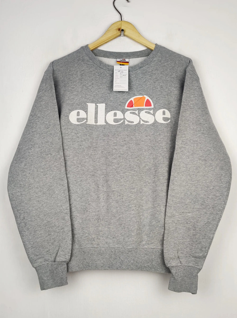 Buy online pre-used pre-loved 100% authentic & Original branded Ellesse (WMS-412) available in Pakistan. Top international brands avilable.