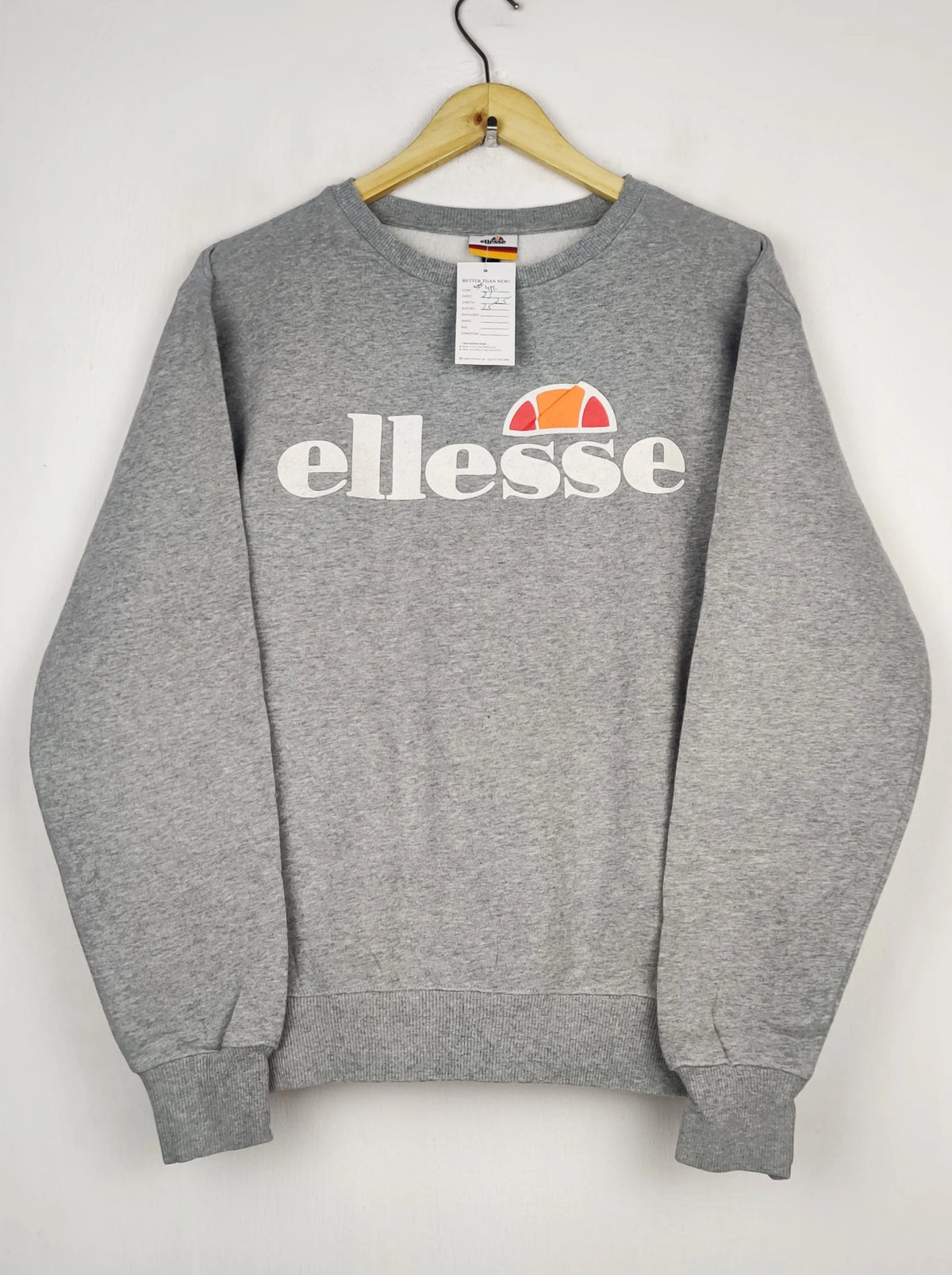 Buy online pre-used pre-loved 100% authentic & Original branded Ellesse (WMS-412) available in Pakistan. Top international brands avilable.