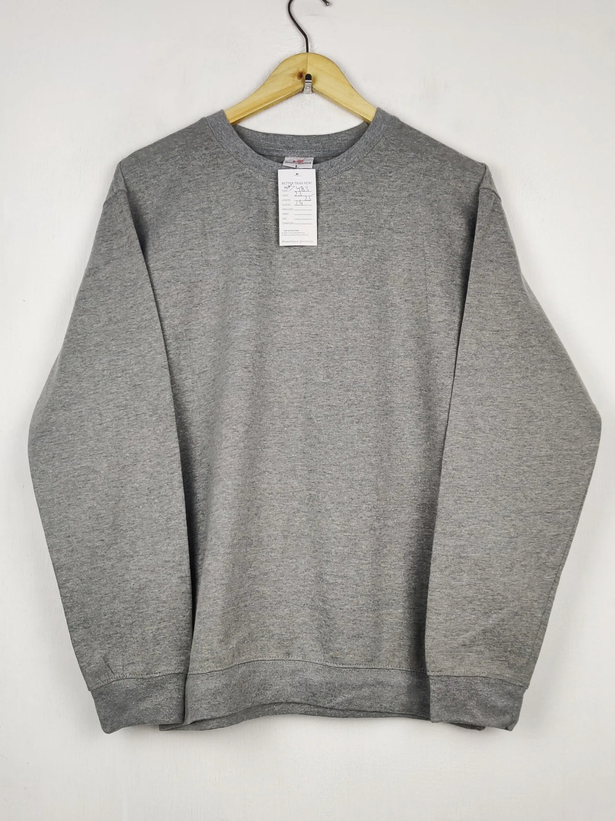 Buy online pre-used pre-loved 100% authentic & Original branded Unknown Brand (WMS-483) available in Pakistan. Top international brands avilable.
