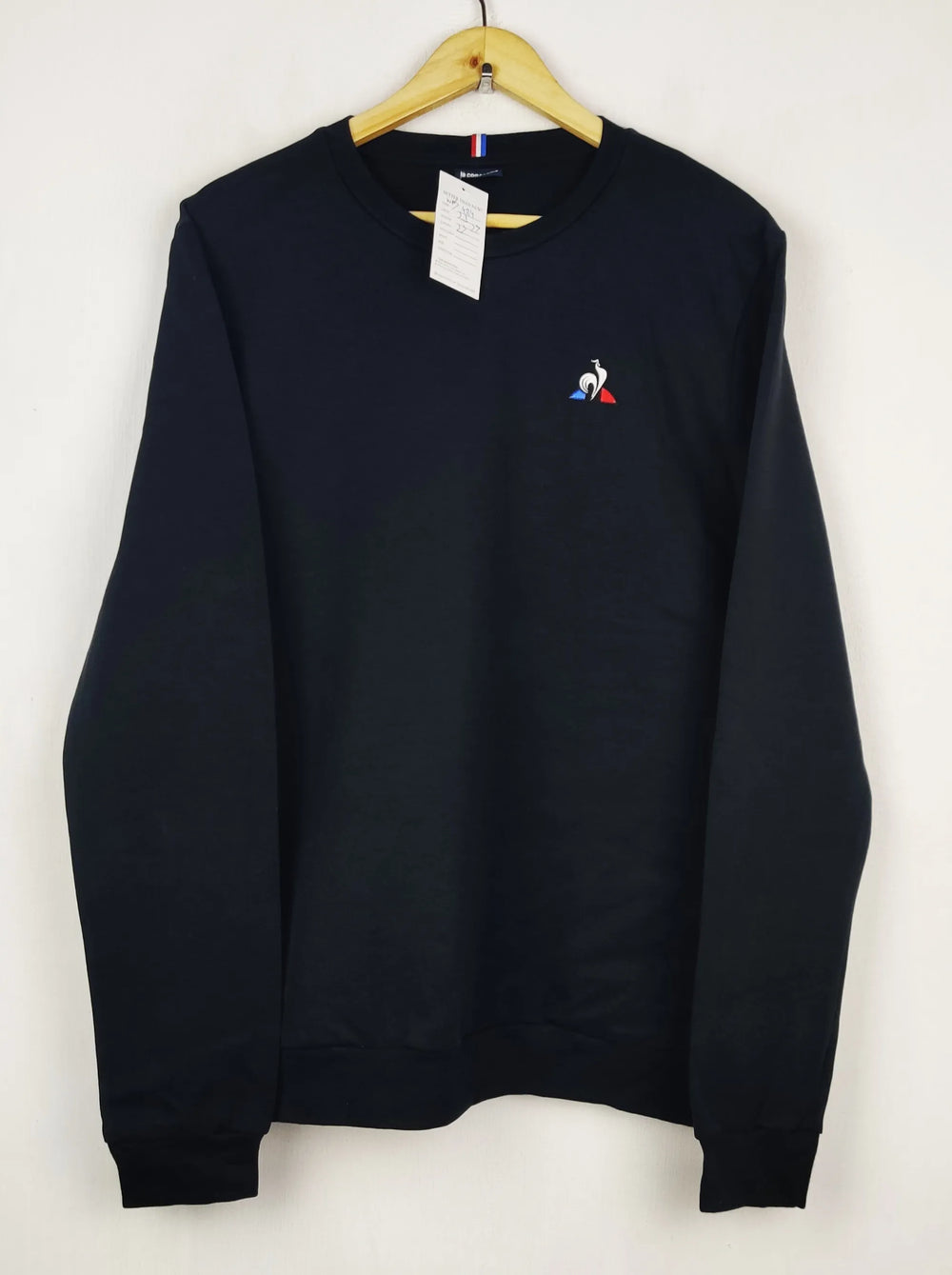 Buy online pre-used pre-loved 100% authentic & Original branded Le Consportif (WMS-484) available in Pakistan. Top international brands avilable.