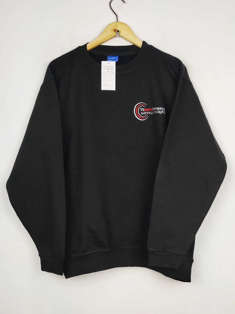 Buy online pre-used pre-loved 100% authentic & Original branded Uneek (WMS-491) available in Pakistan. Top international brands avilable.
