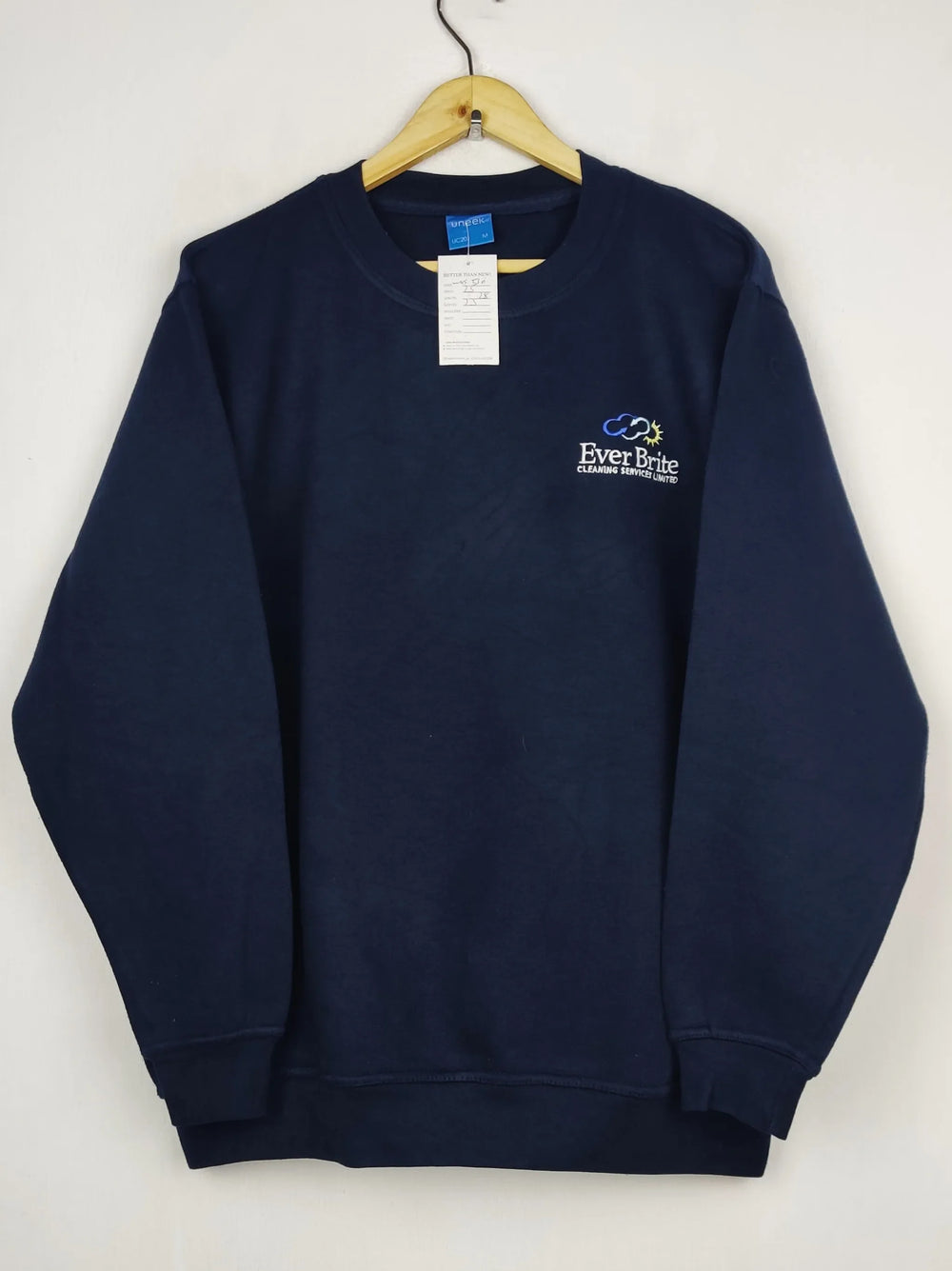 Buy online pre-used pre-loved 100% authentic & Original branded Uneek (WMS-530) available in Pakistan. Top international brands avilable.