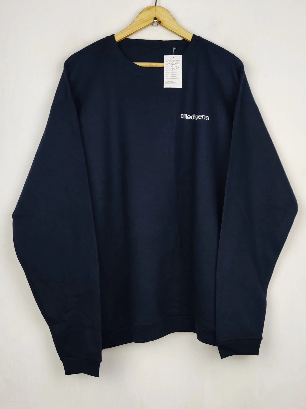 Buy online pre-used pre-loved 100% authentic & Original branded Unknown Brand (WMS-617) available in Pakistan. Top international brands avilable.