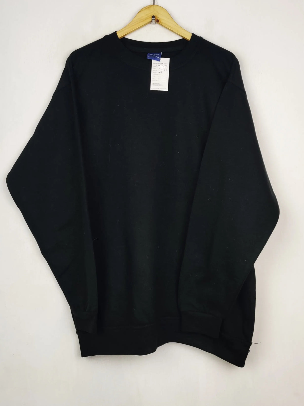 Buy online pre-used pre-loved 100% authentic & Original branded Uneek (WMS-646) available in Pakistan. Top international brands avilable.