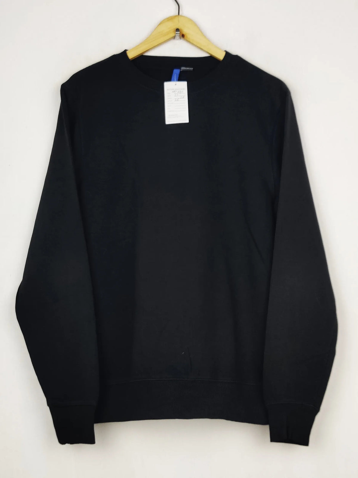 Buy online pre-used pre-loved 100% authentic & Original branded H&M (WMS-680) available in Pakistan. Top international brands avilable.