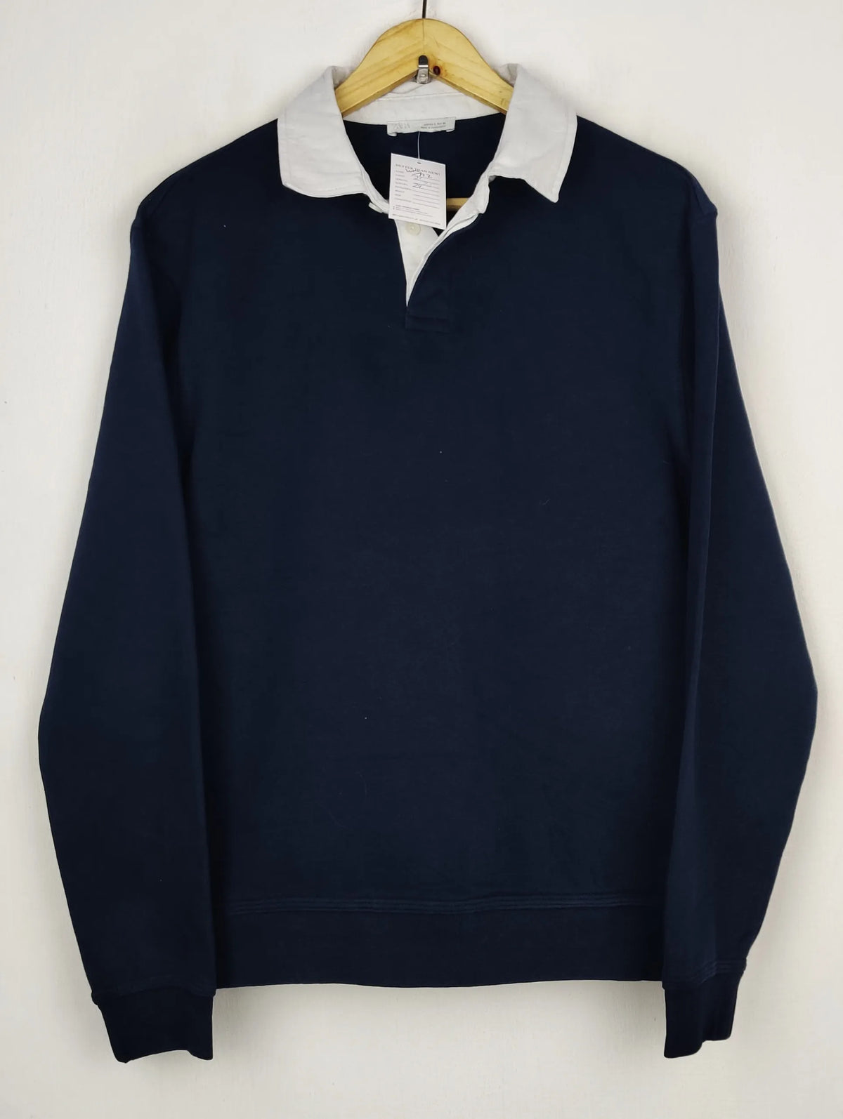 Buy online pre-used pre-loved 100% authentic & Original branded Zara (WMS-722) available in Pakistan. Top international brands avilable.