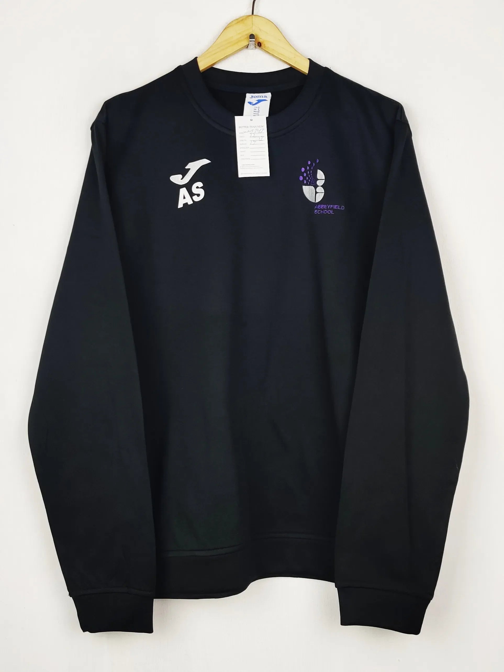Buy online pre-used pre-loved 100% authentic & Original branded Joma (WMS-747) available in Pakistan. Top international brands avilable.