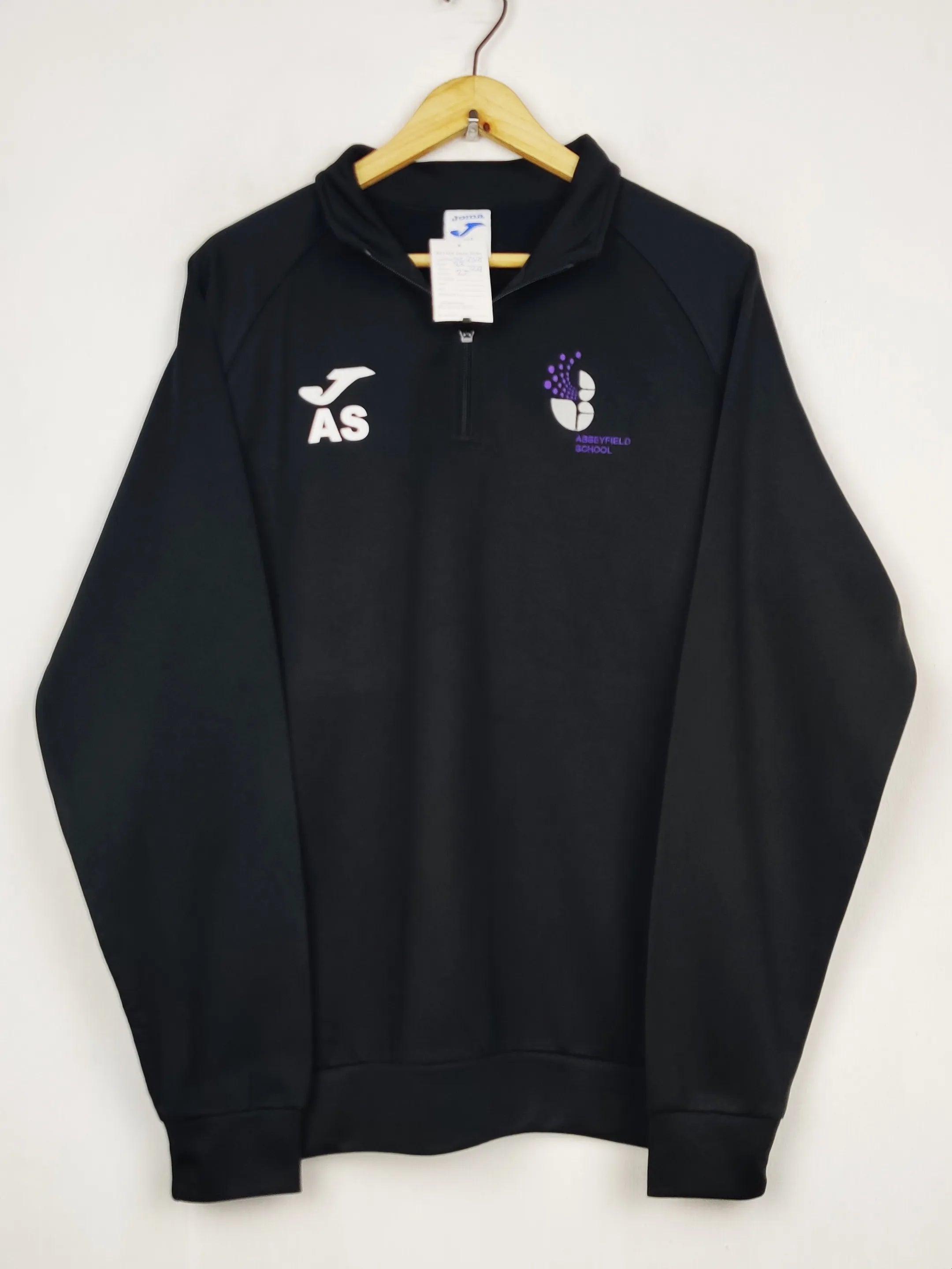 Buy online pre-used pre-loved 100% authentic & Original branded Joma (WMS-758) available in Pakistan. Top international brands avilable.
