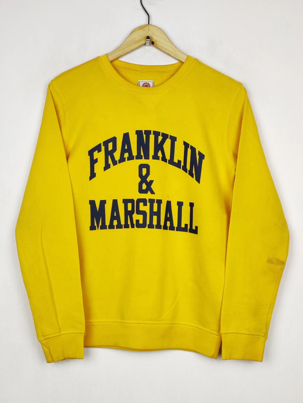 Buy online pre-used pre-loved 100% authentic & Original branded Franklin Marshall (WMS-766) available in Pakistan. Top international brands avilable.