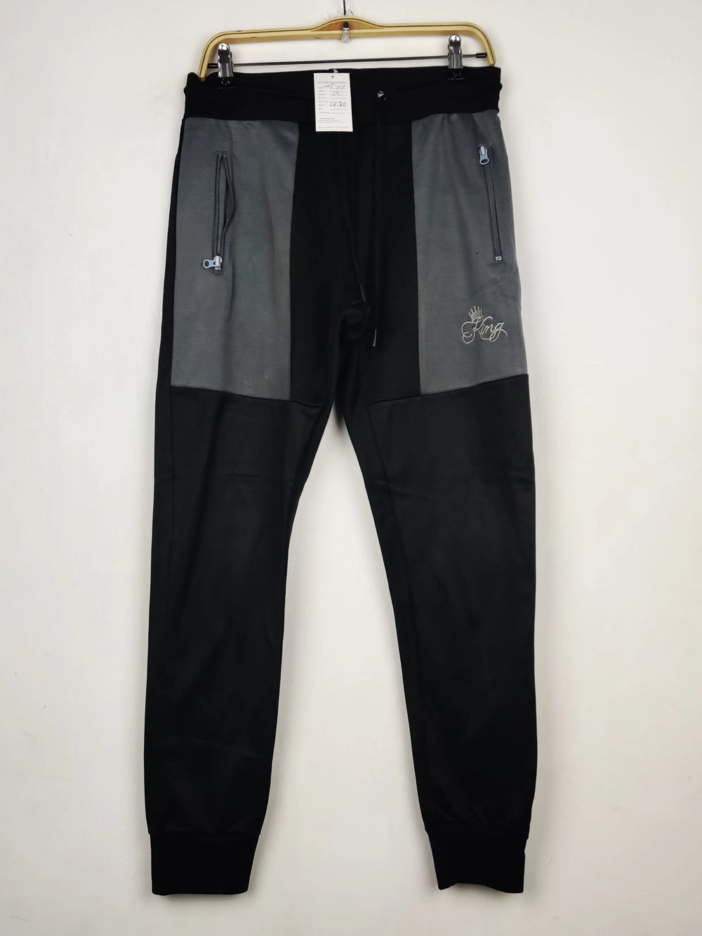 Buy online pre-used pre-loved 100% authentic & Original branded Unknown Brand (WMT-107) available in Pakistan. Top international brands avilable.