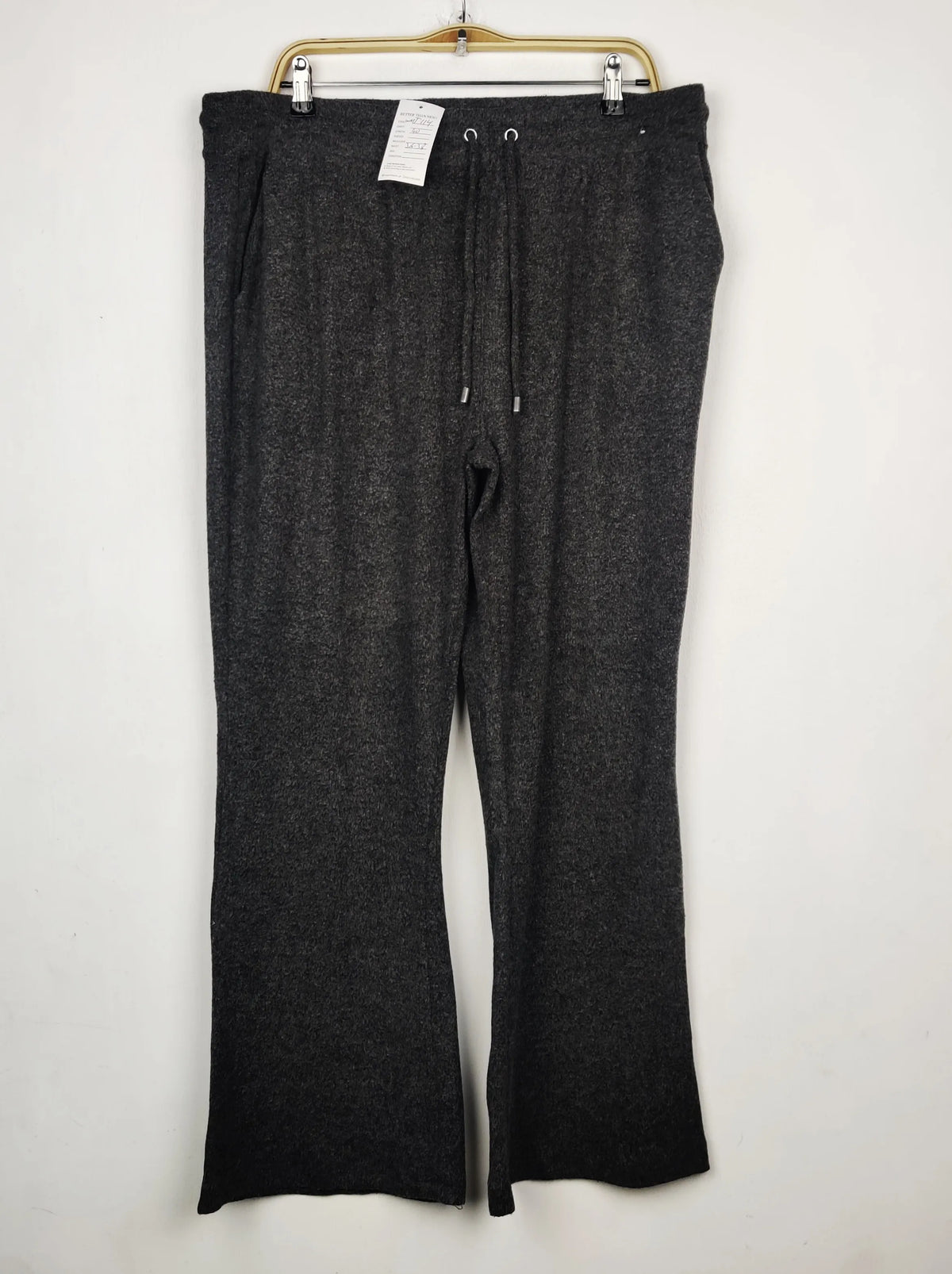 Buy online pre-used pre-loved 100% authentic & Original branded Tu (WMT-114) available in Pakistan. Top international brands avilable.