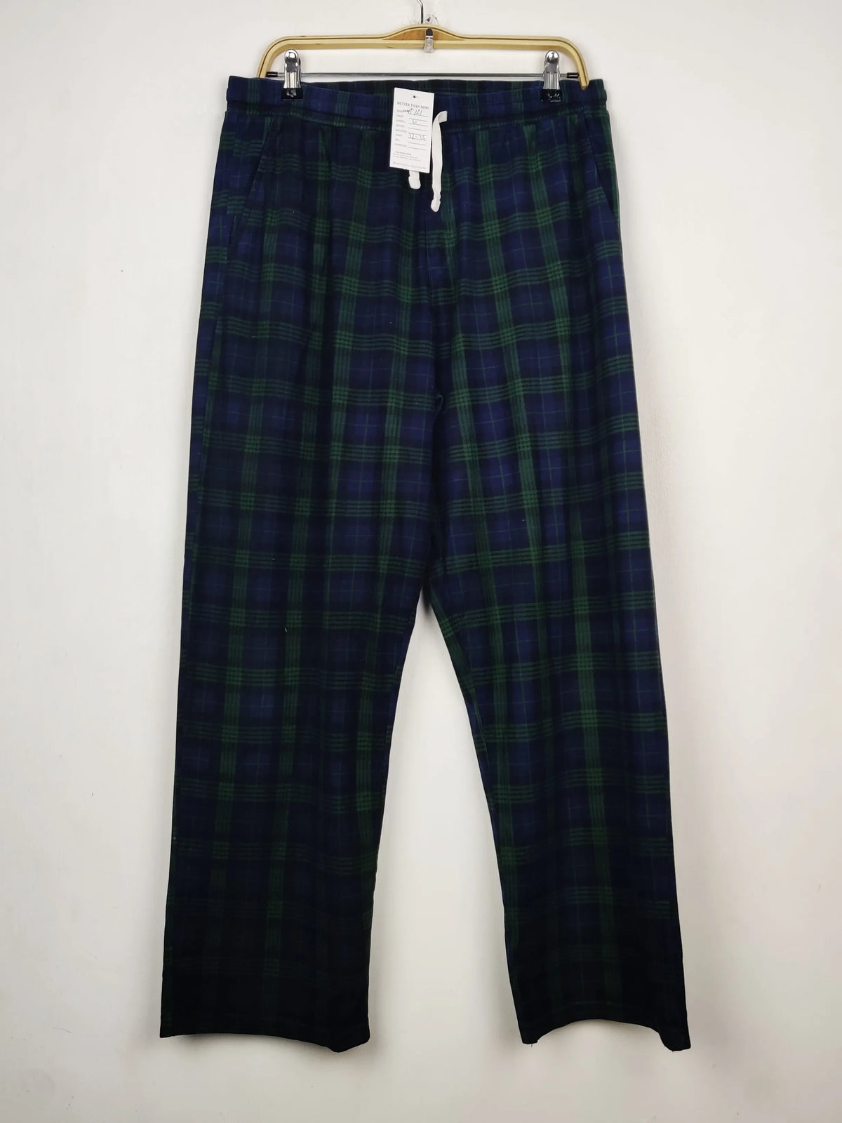 Buy online pre-used pre-loved 100% authentic & Original branded Unknown Brand (WMT-121) available in Pakistan. Top international brands avilable.