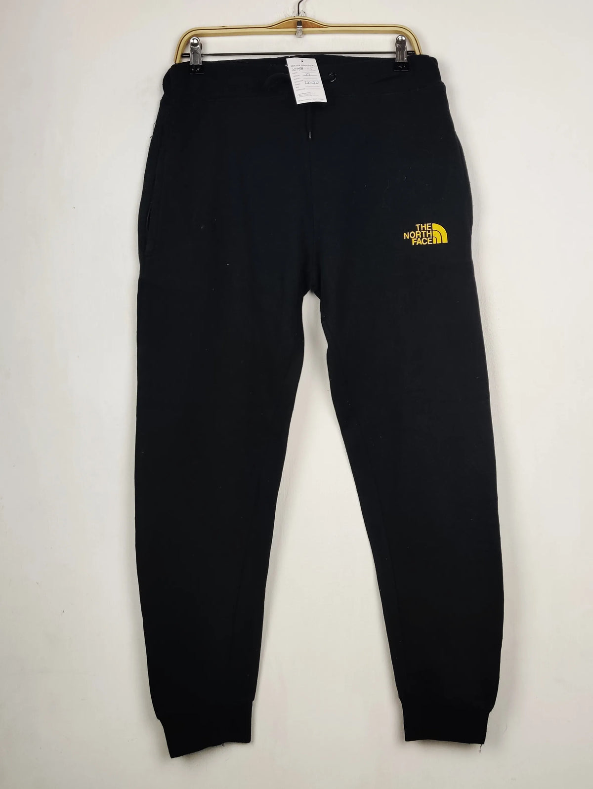 Buy online pre-used pre-loved 100% authentic & Original branded T.H.E. N.O.R.T.H F.A.C.E (WMT-135) available in Pakistan. Top international brands avilable.